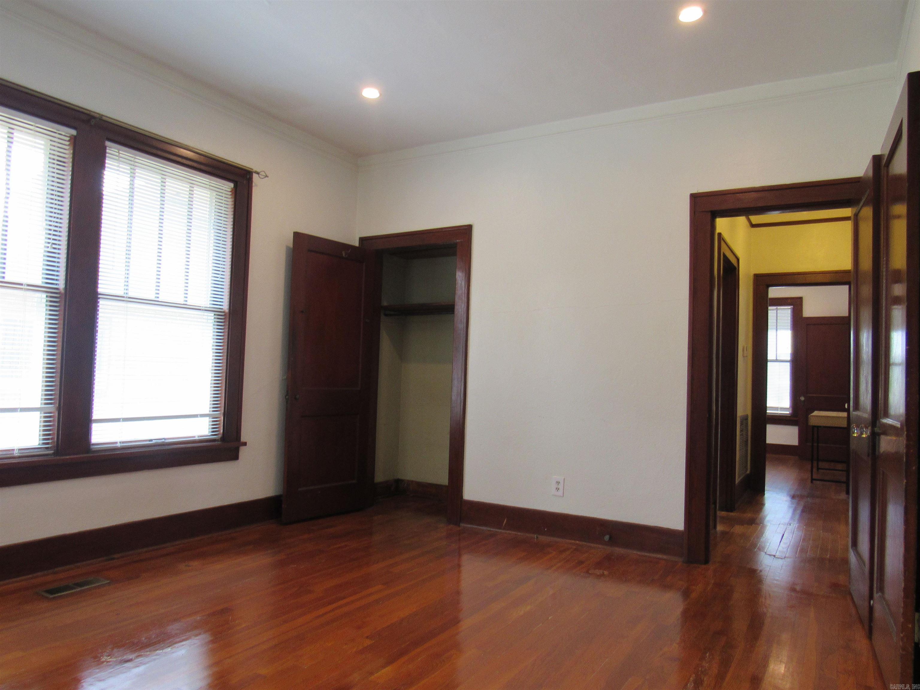 2116 Main St Property Photo 22