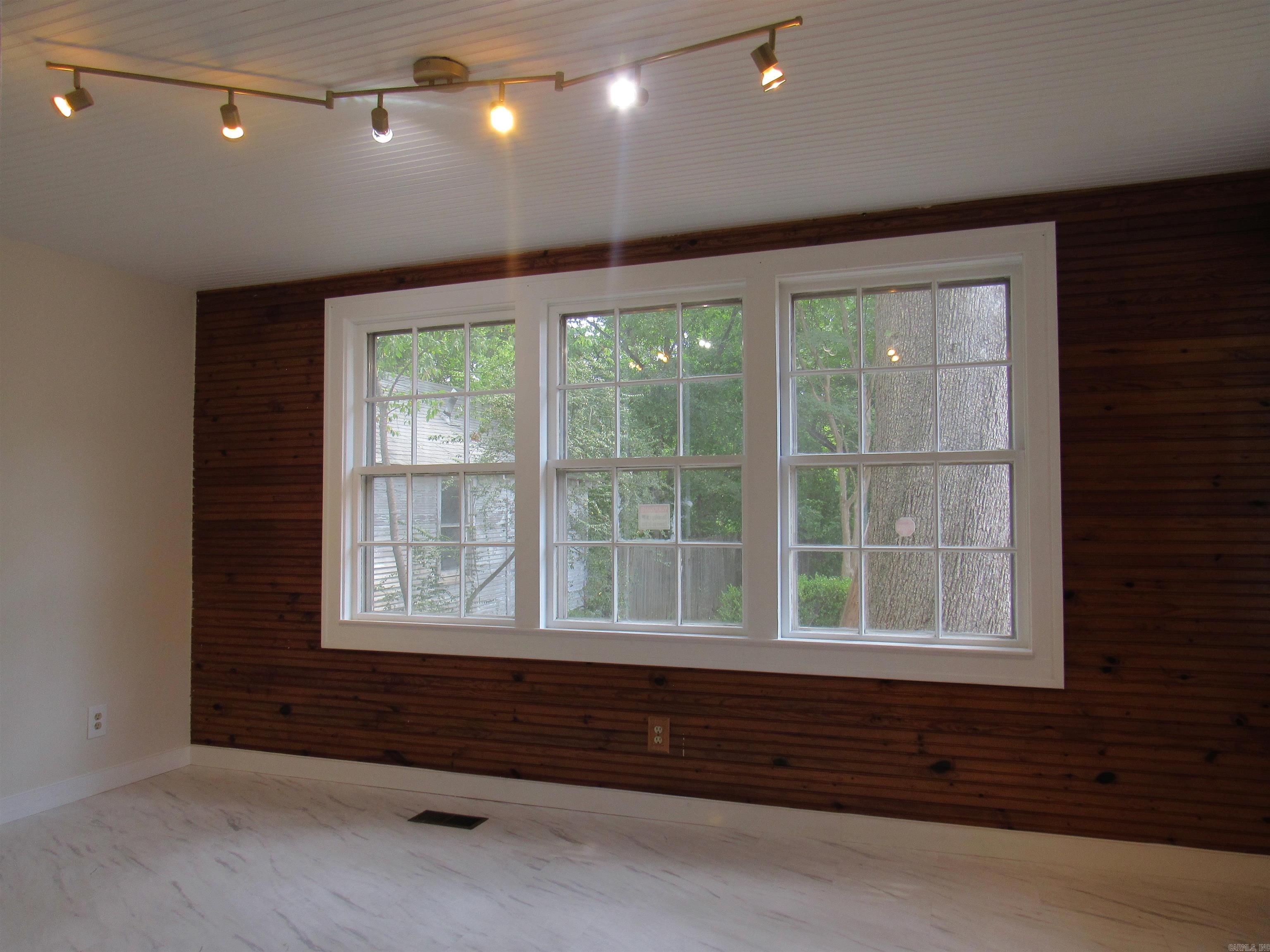 2116 Main St Property Photo 27