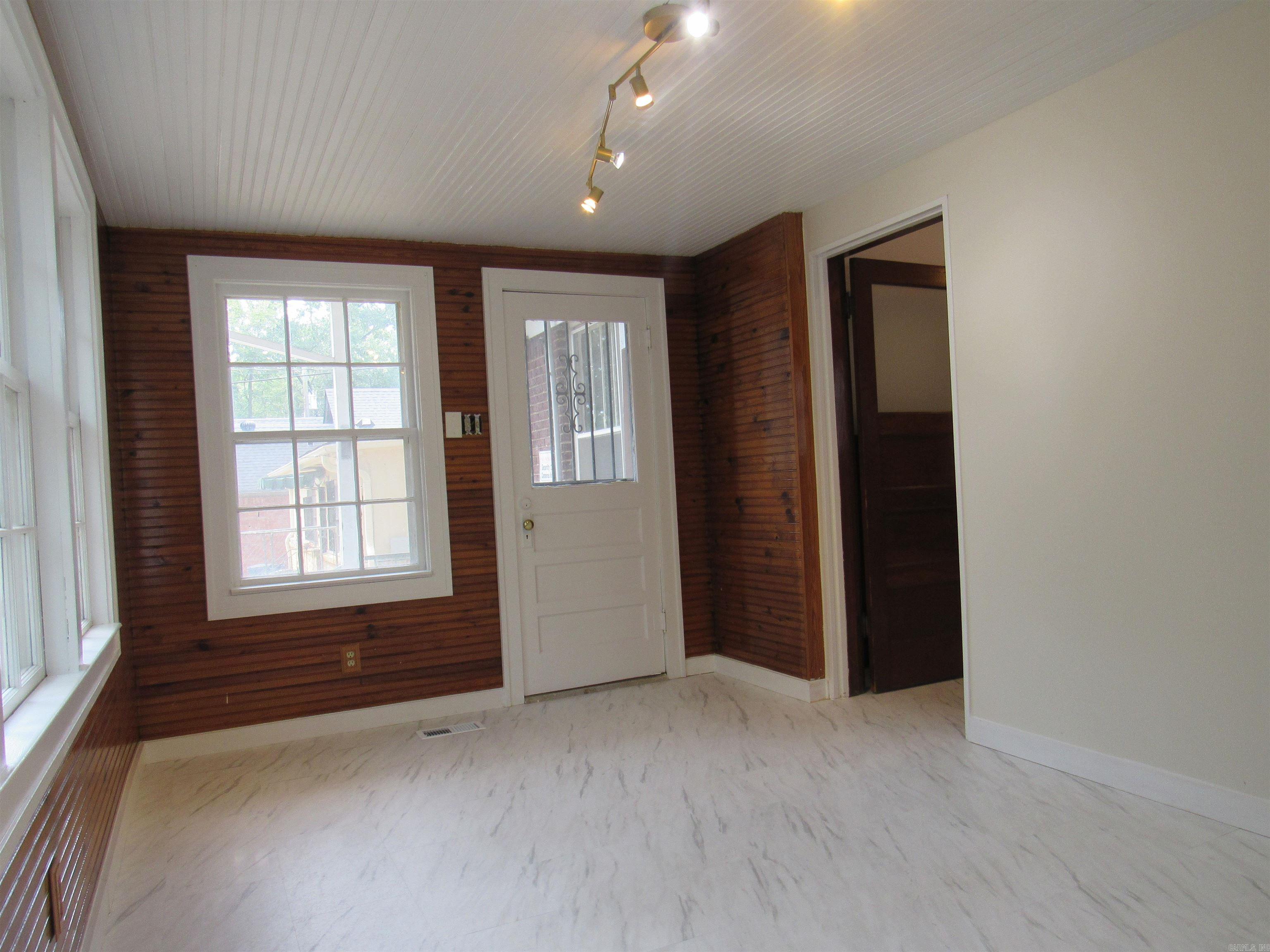 2116 Main St Property Photo 29