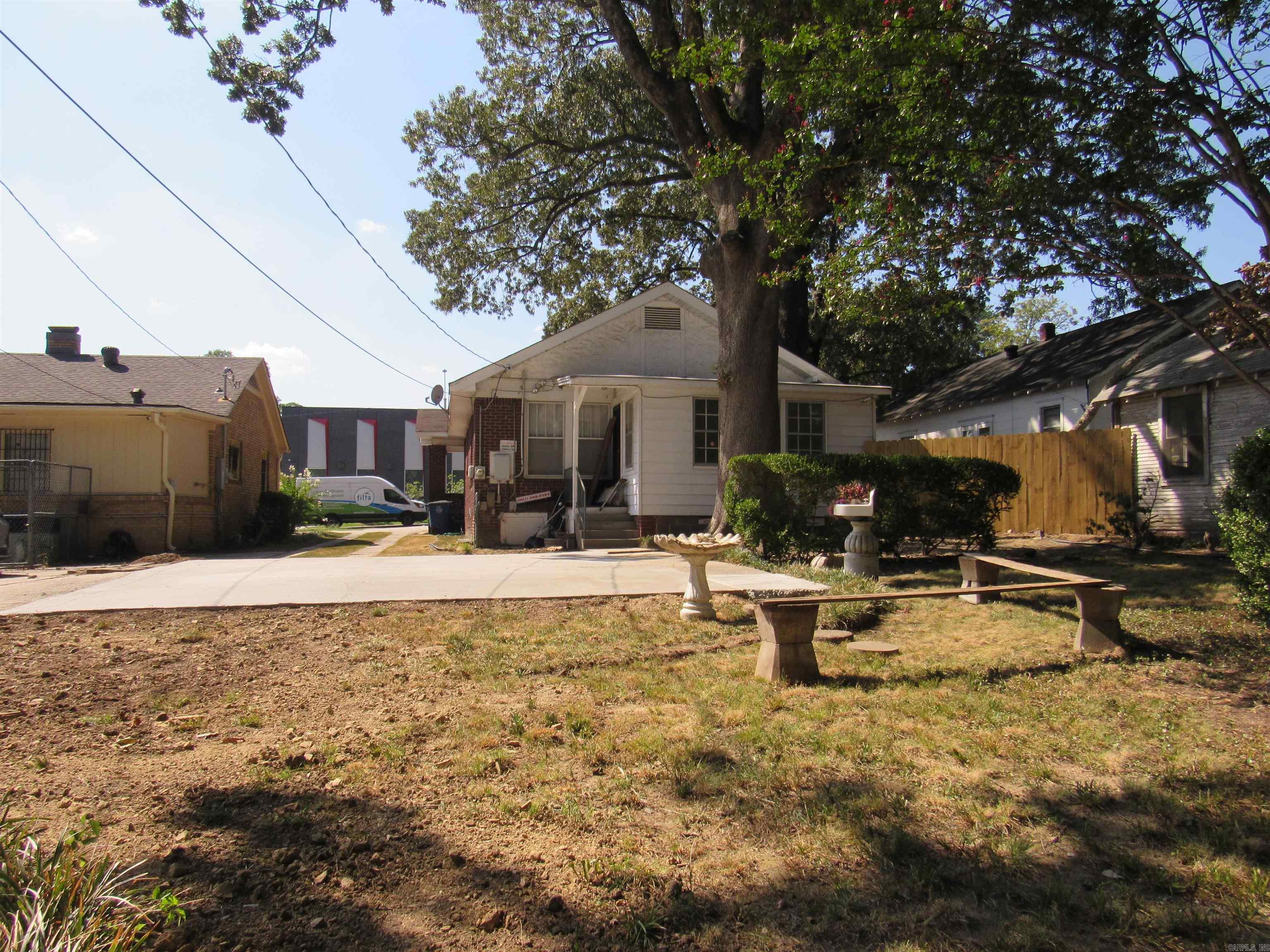2116 Main St Property Photo 37