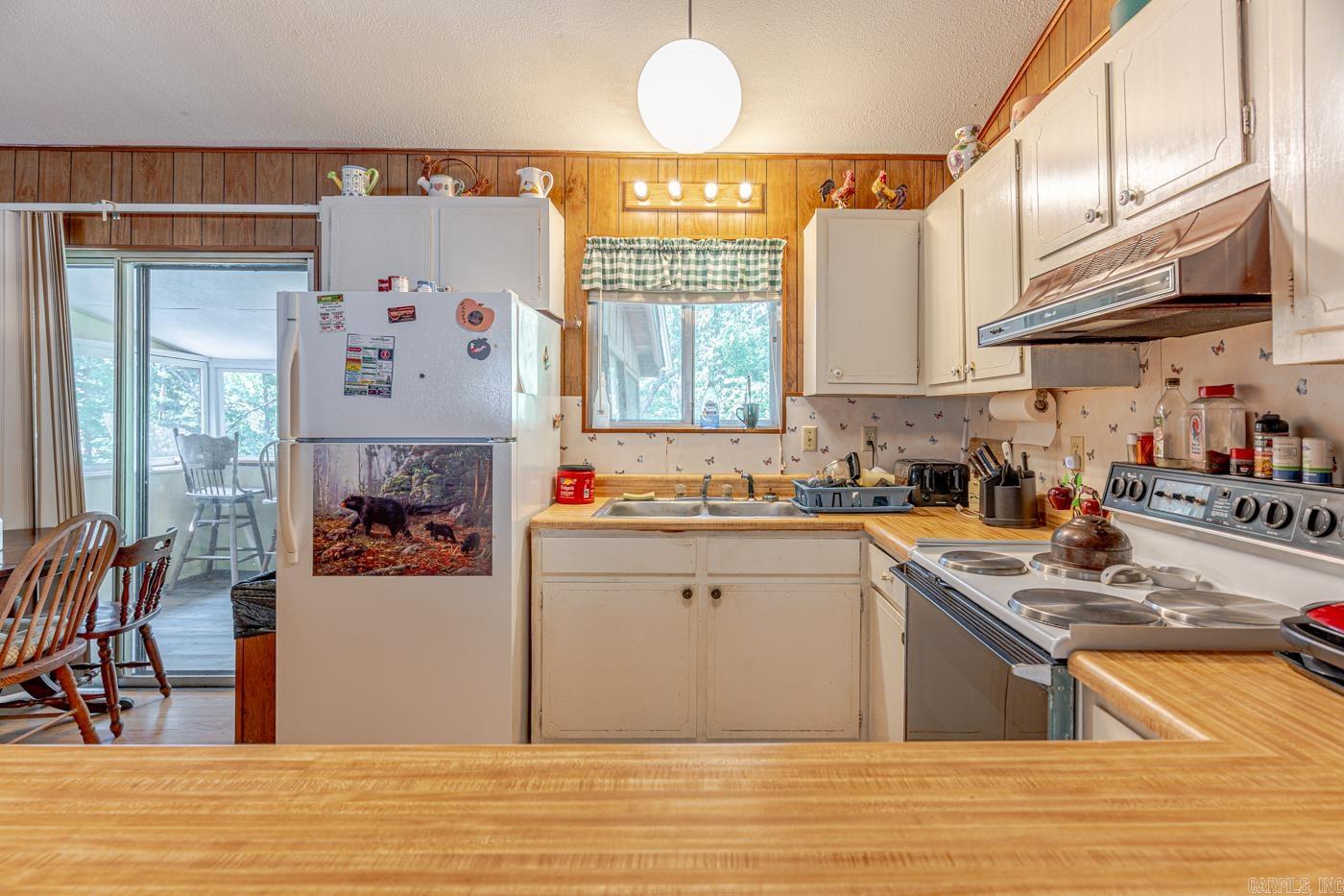 11 Iroquois Drive Property Photo 10