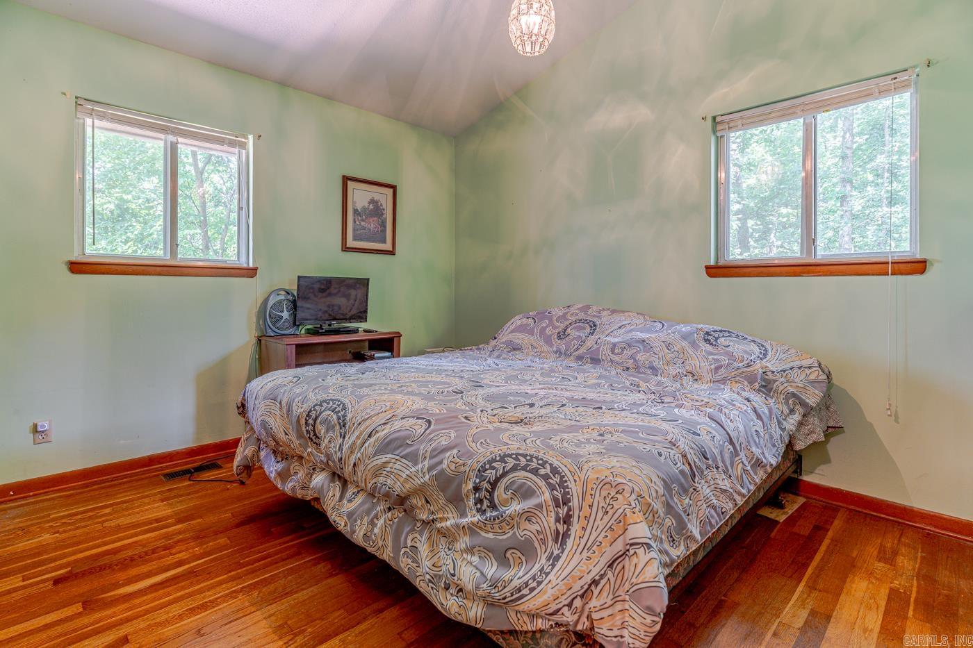 11 Iroquois Drive Property Photo 14