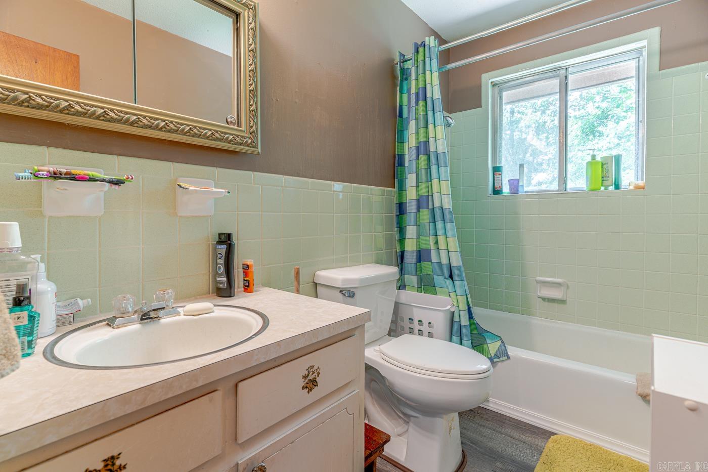 11 Iroquois Drive Property Photo 16