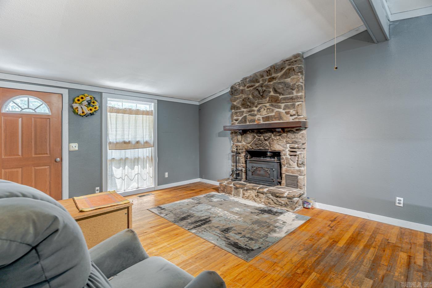 11 S Ontario Drive Property Photo 6