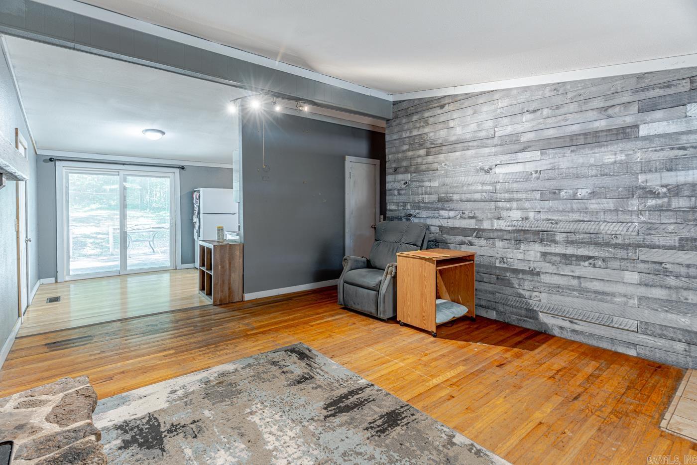 11 S Ontario Drive Property Photo 9