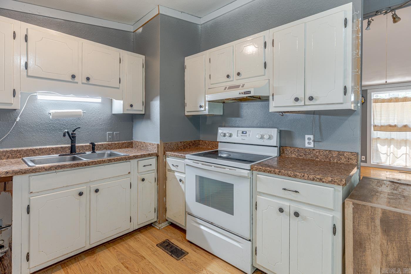 11 S Ontario Drive Property Photo 11
