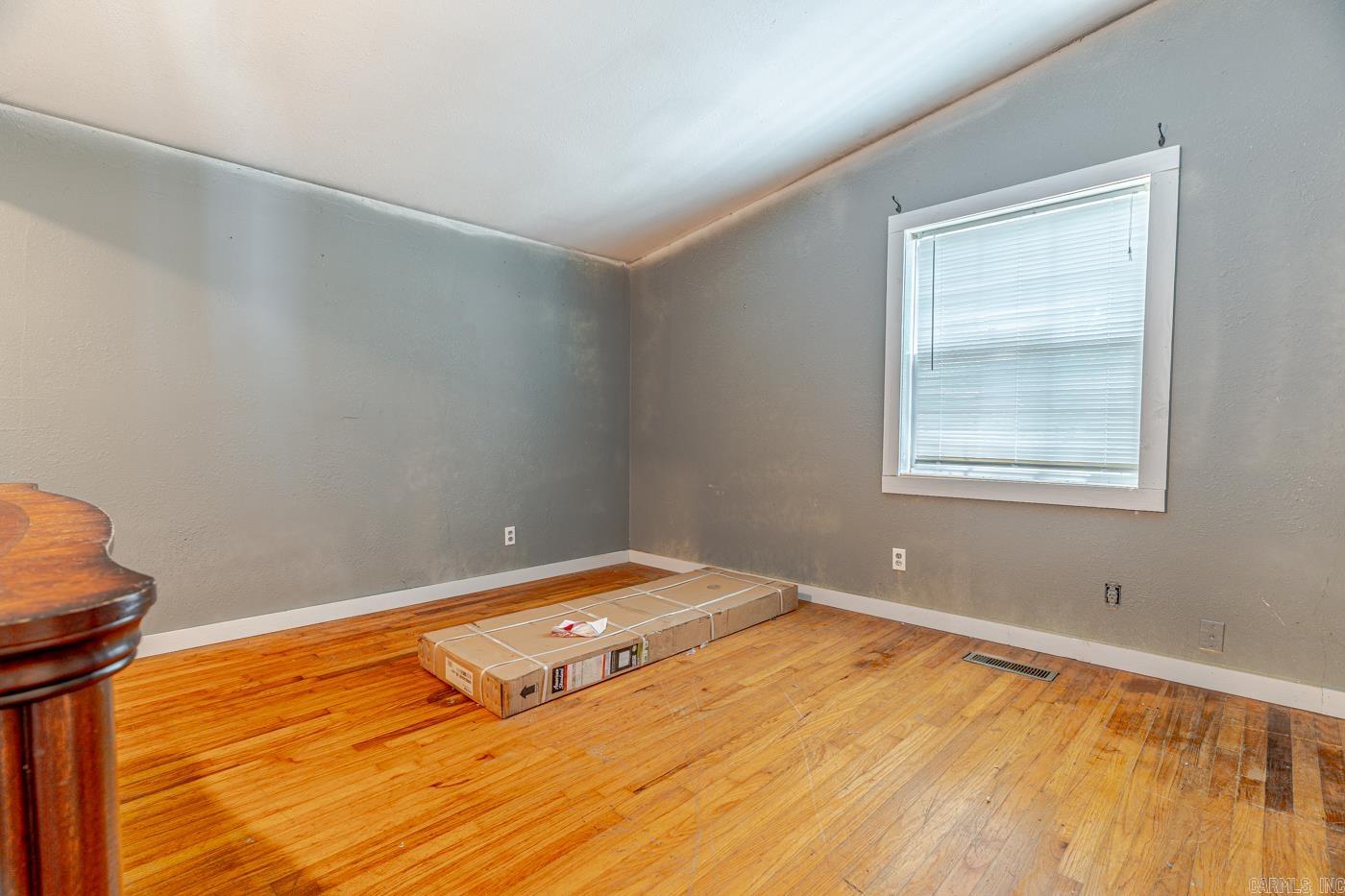 11 S Ontario Drive Property Photo 15