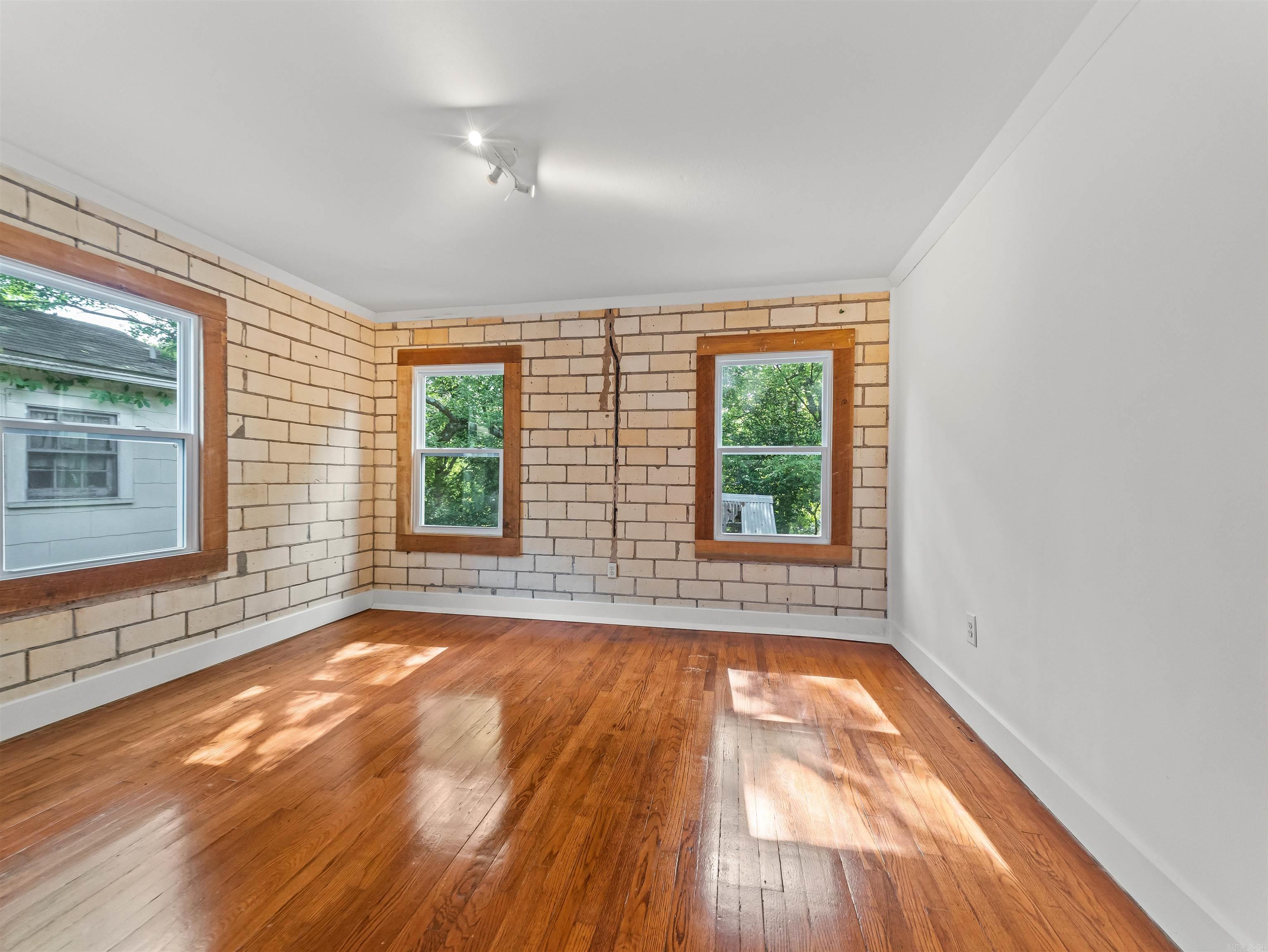 111 Greenway Street Property Photo 11