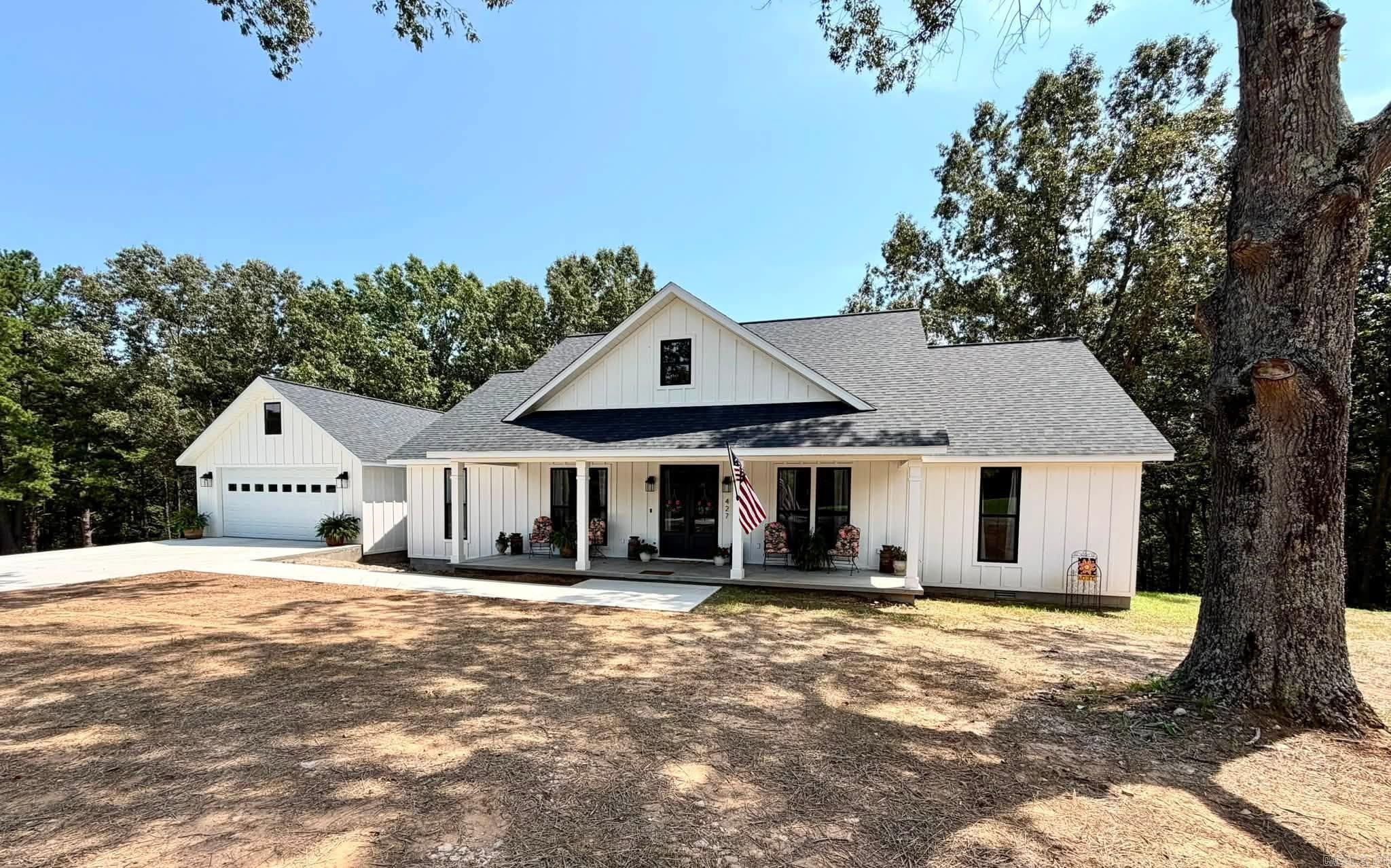 427 Highland Drive Property Photo 1