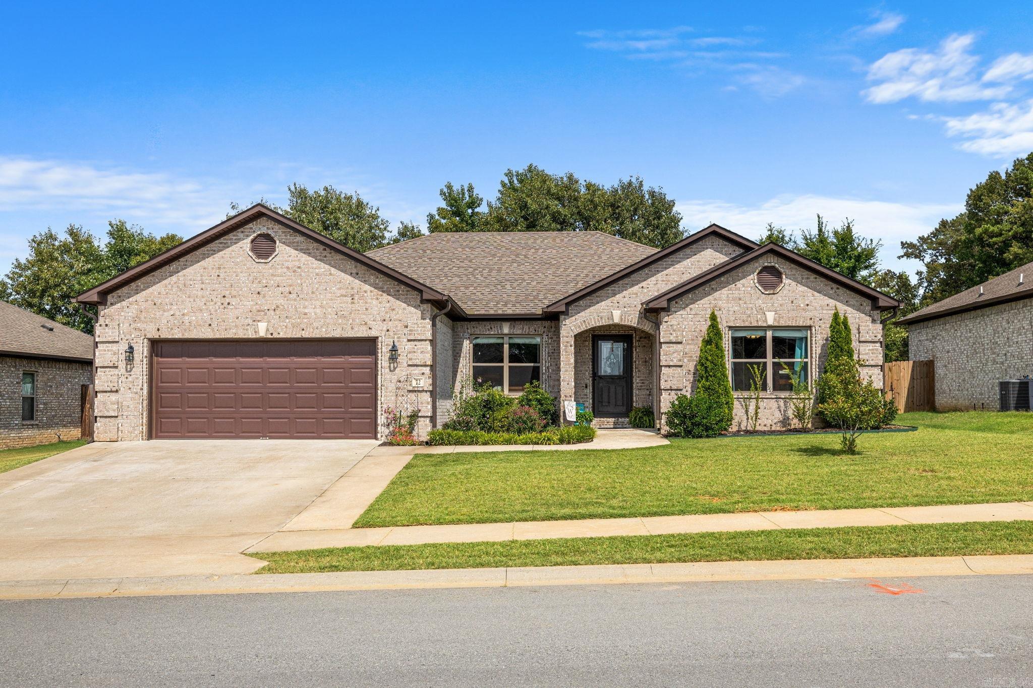 72 Cimarron Circle Property Photo 1