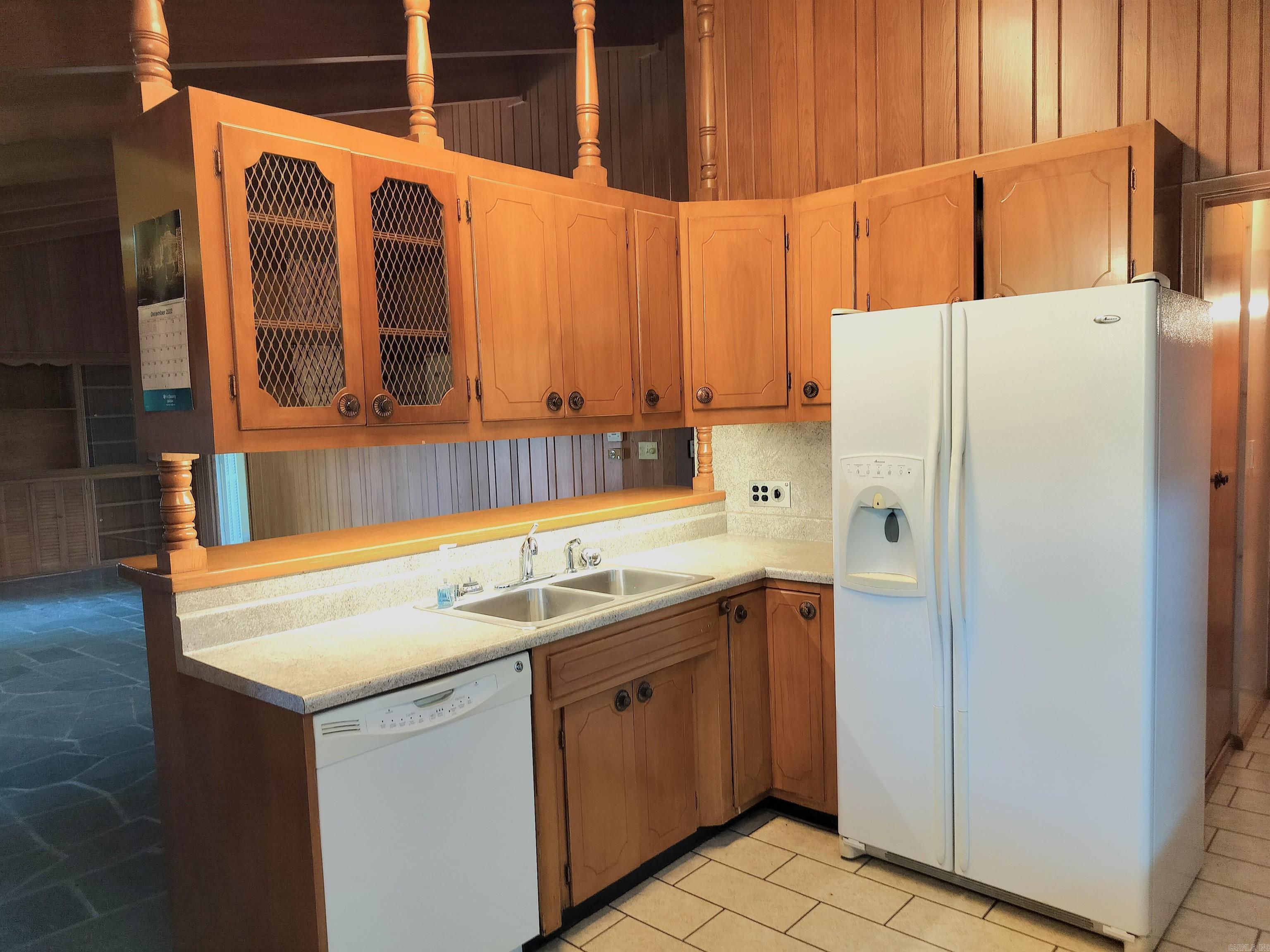 901 Poplar Street Property Photo 6