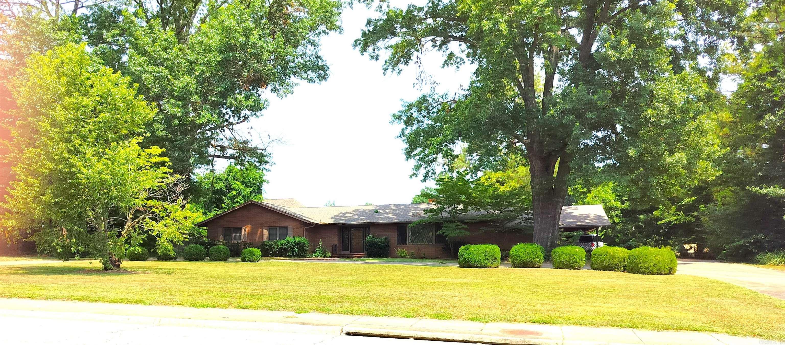 901 Poplar Street Property Photo 38