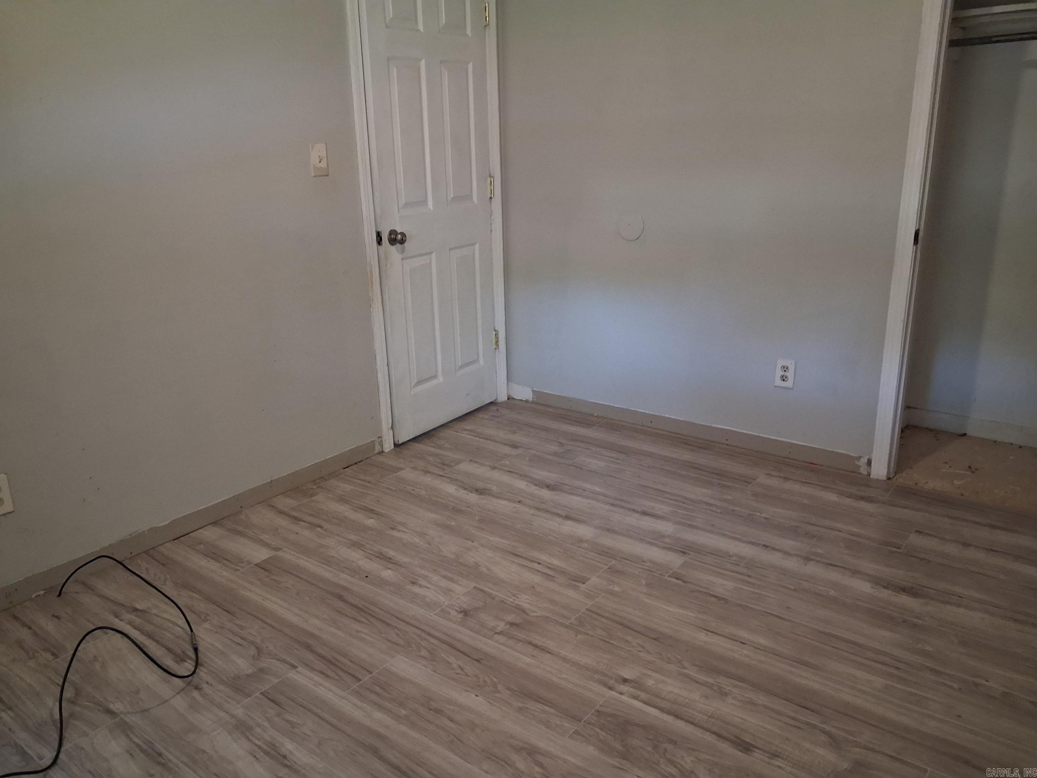 4902 Wise Street Property Photo 6