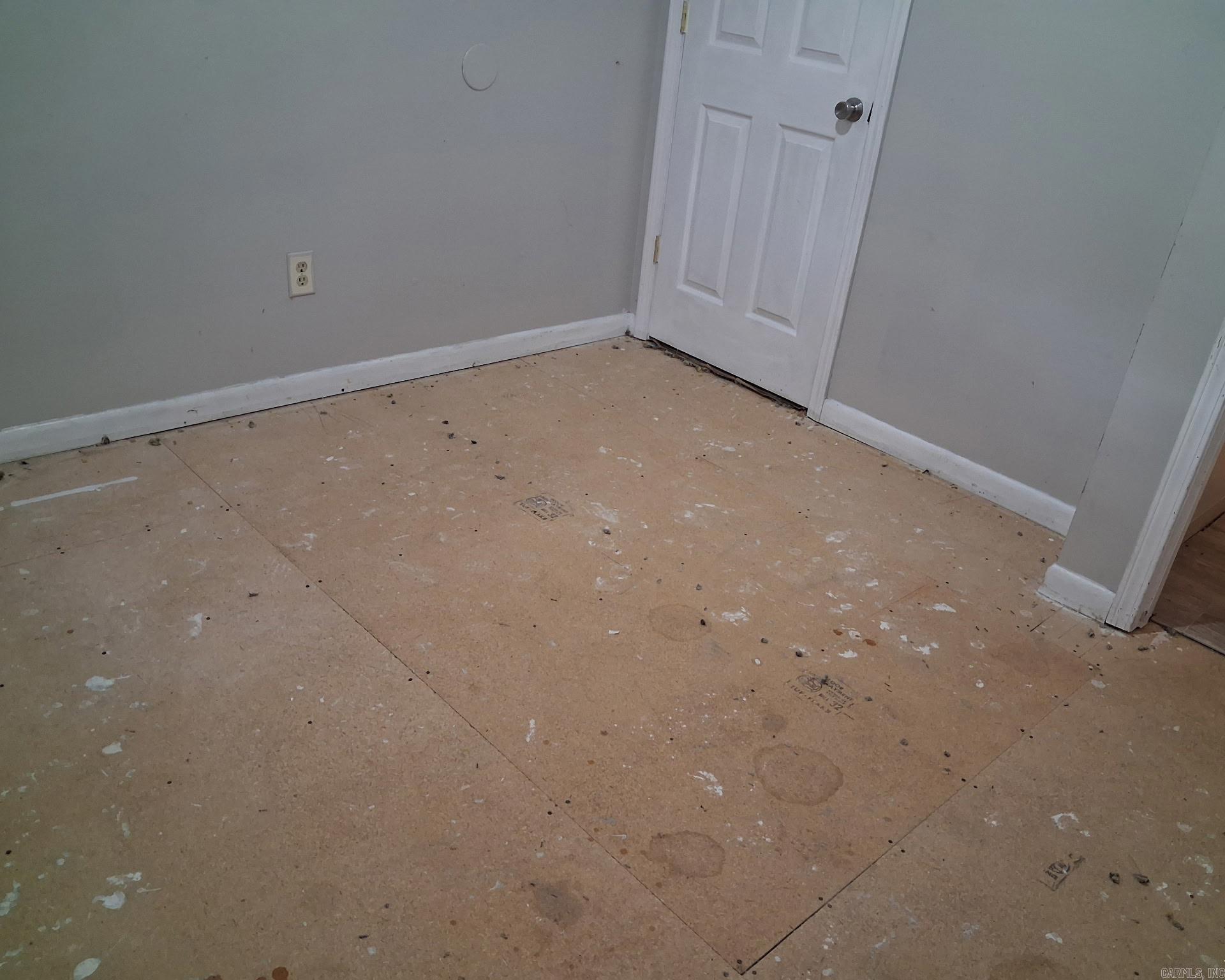 4902 Wise Street Property Photo 7