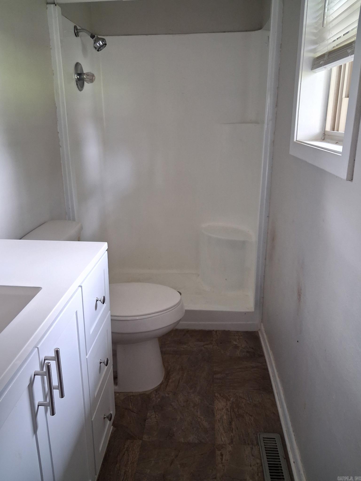 4902 Wise Street Property Photo 9