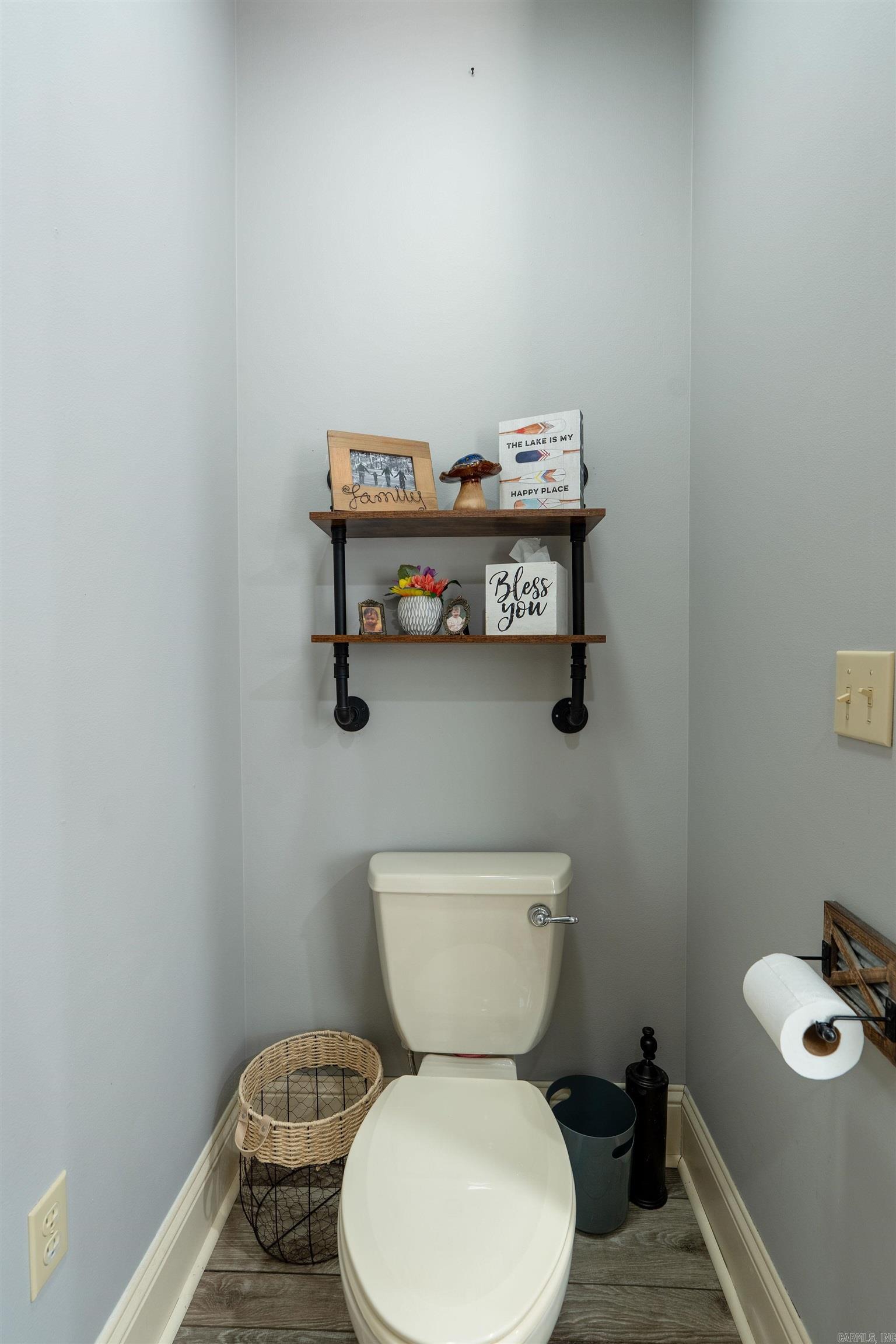 211 Natures Trail Drive Property Photo 23