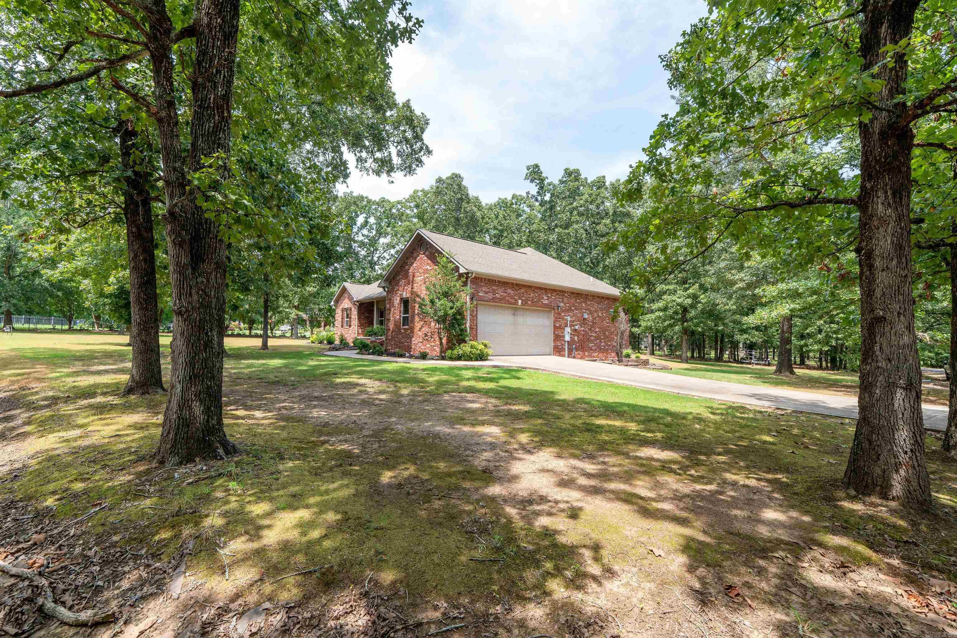 211 Natures Trail Drive Property Photo 37
