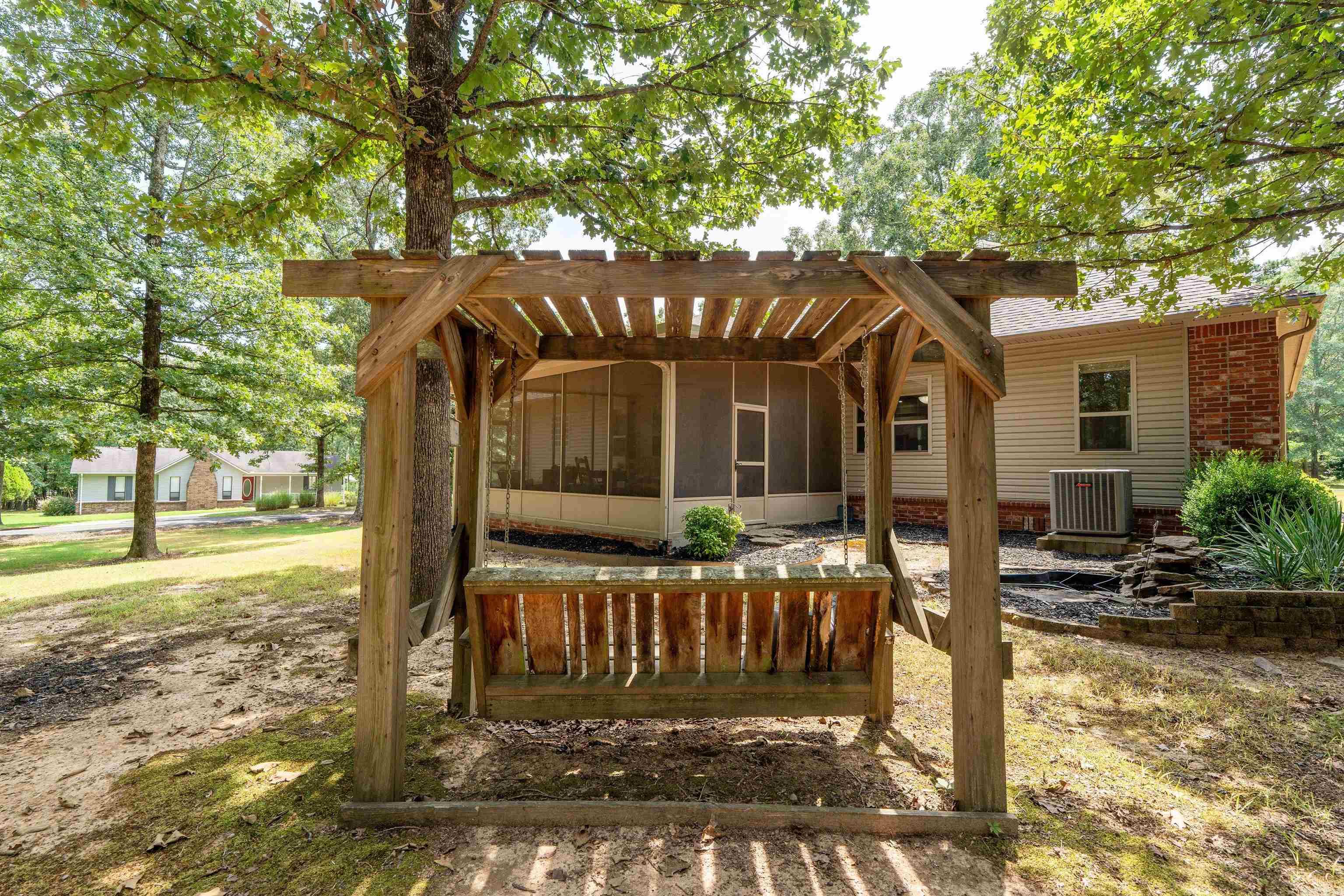 211 Natures Trail Drive Property Photo 39