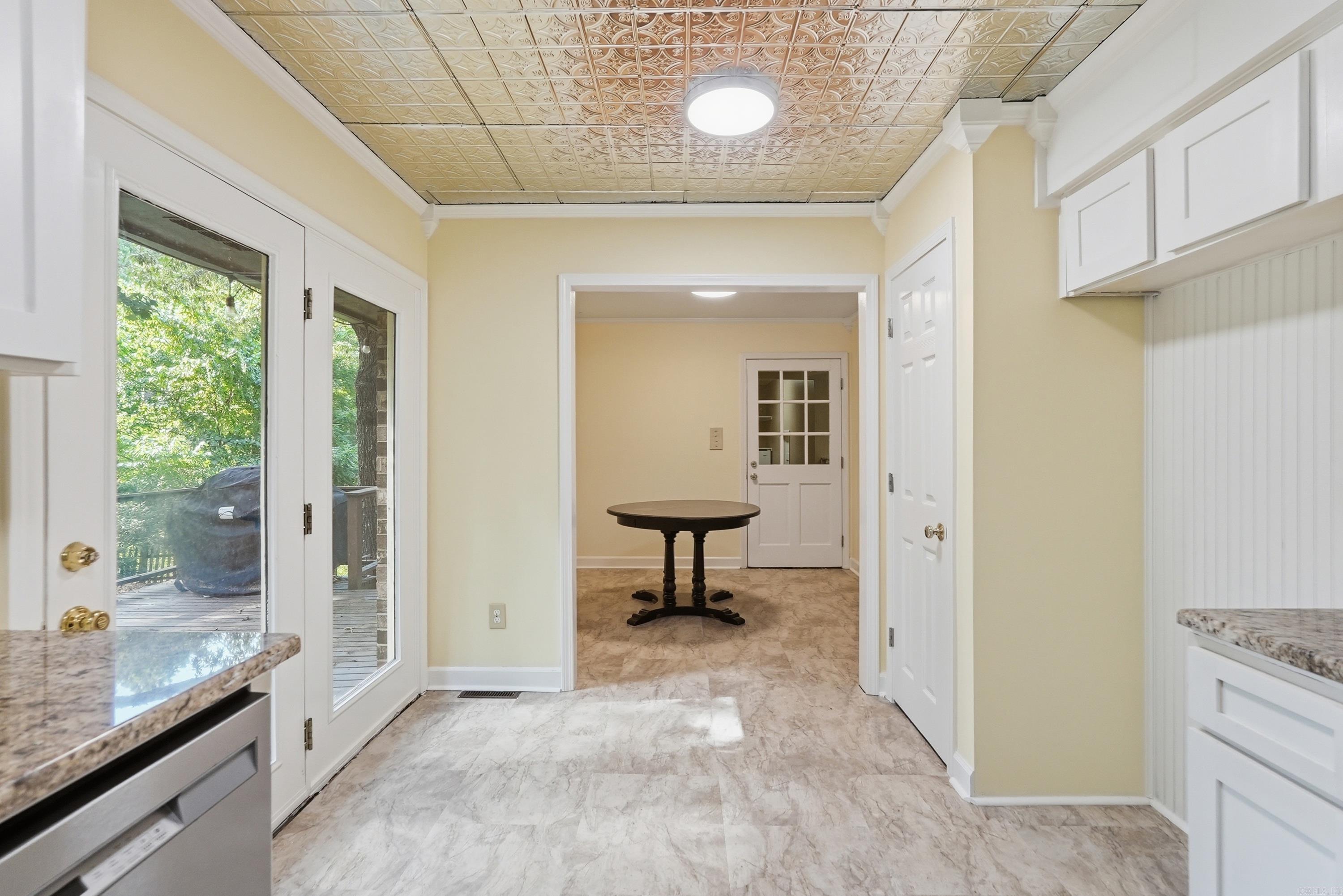29 Rolling Hills Drive Property Photo 9