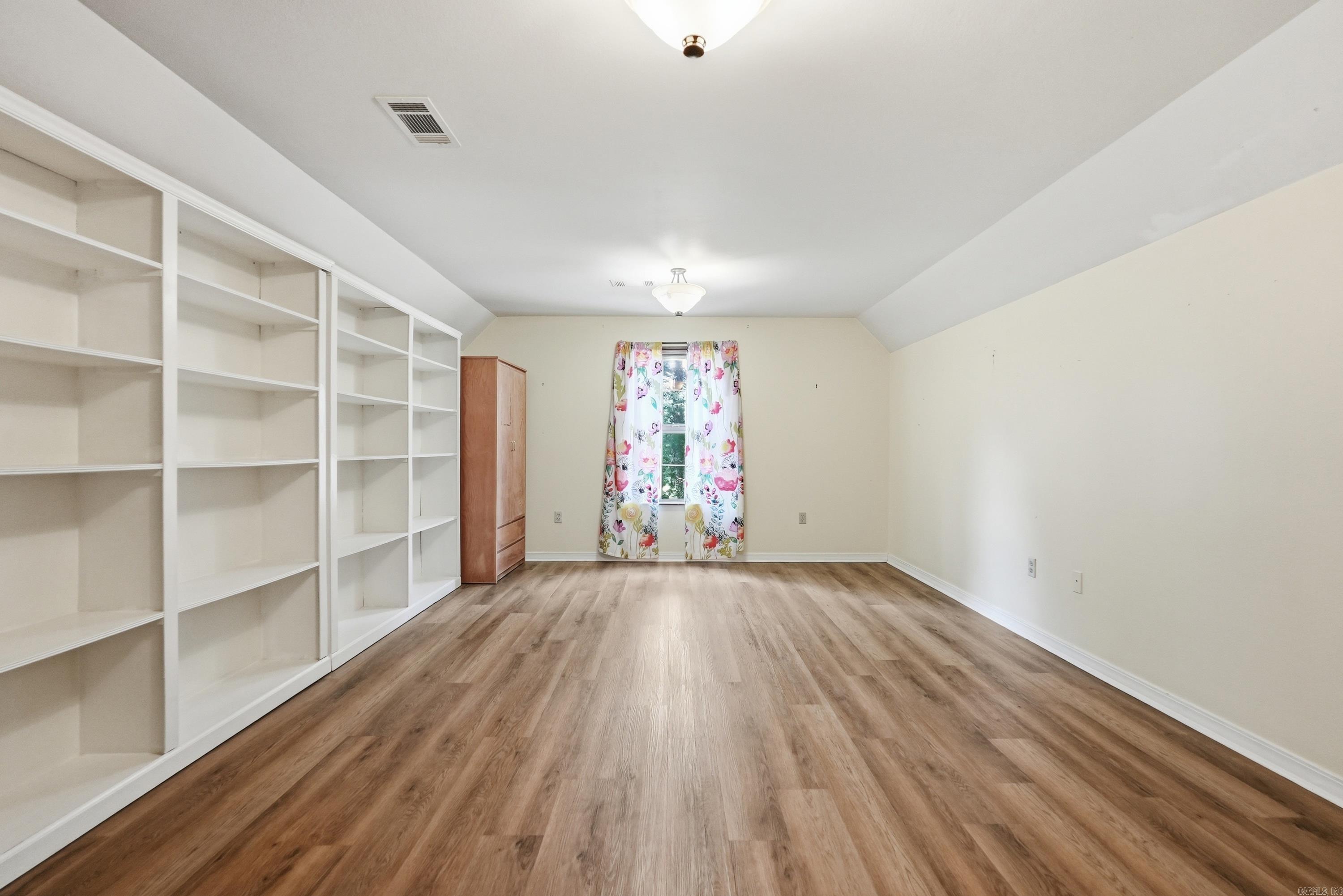 29 Rolling Hills Drive Property Photo 28