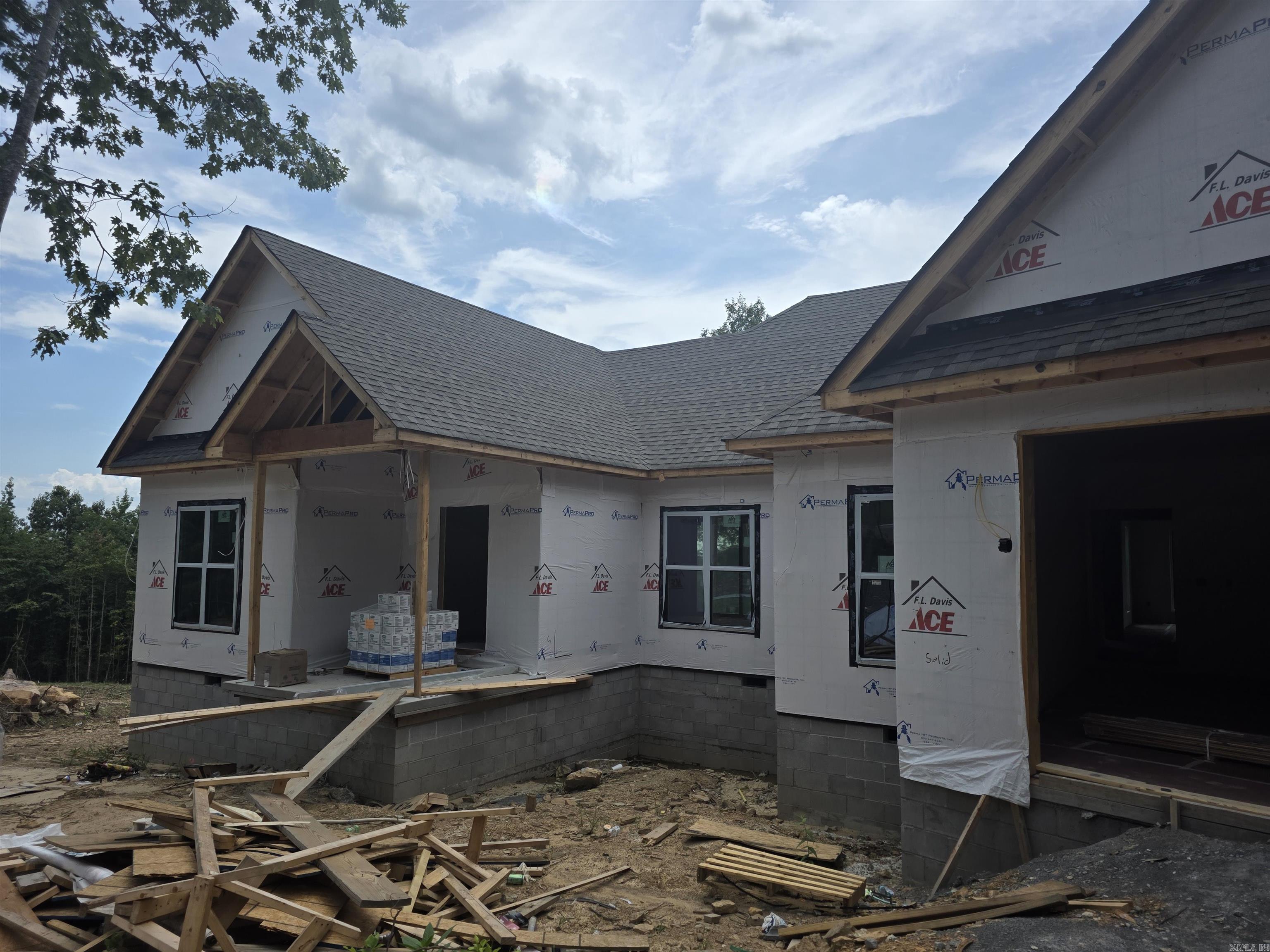 100 Scenic View Property Photo 2