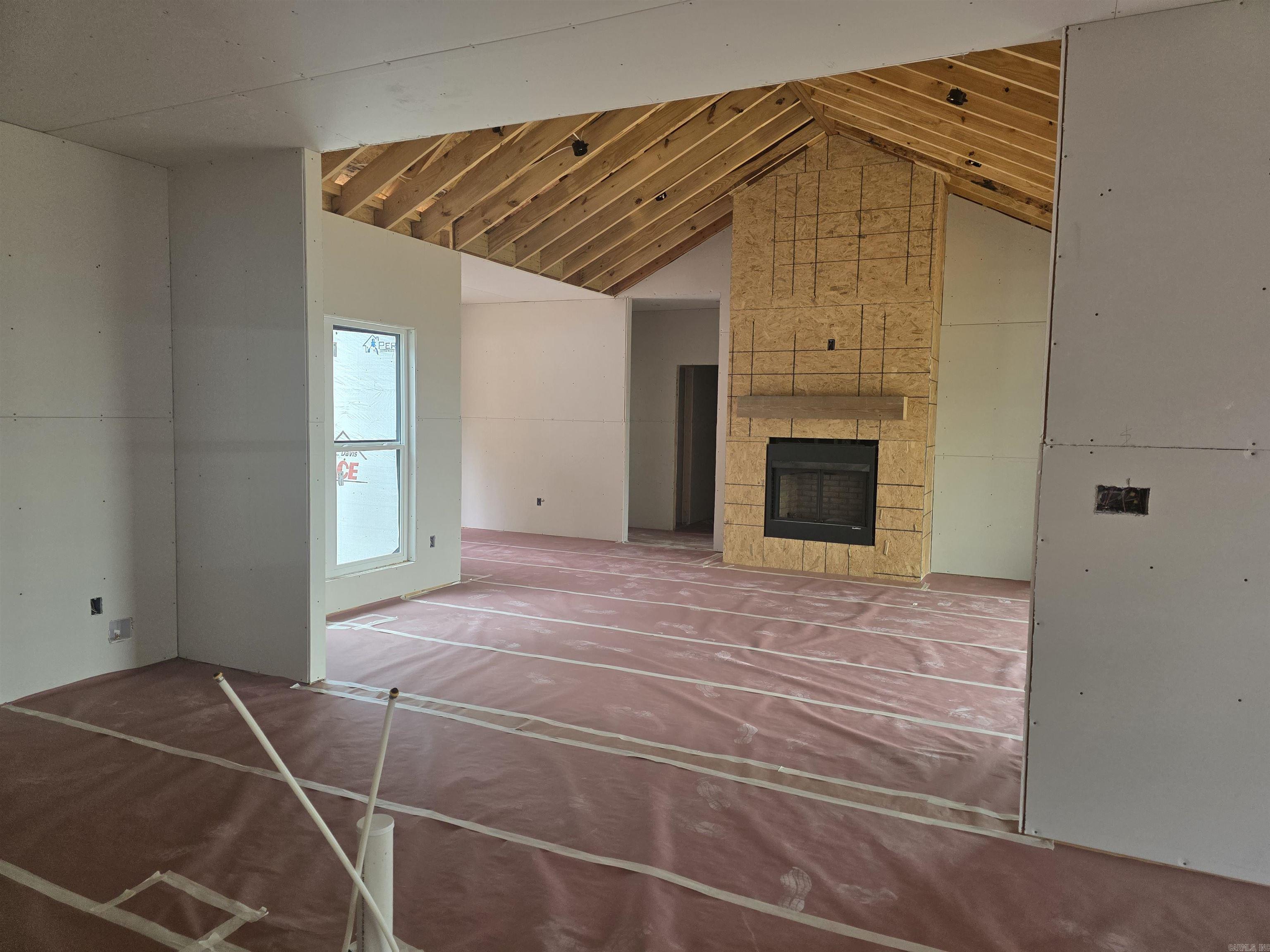 100 Scenic View Property Photo 3