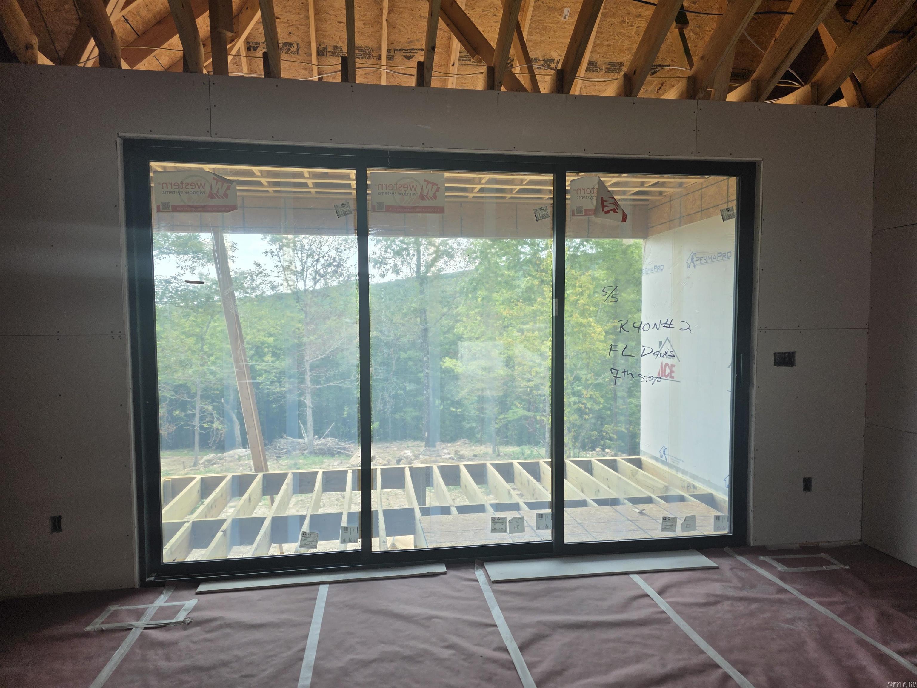 100 Scenic View Property Photo 4