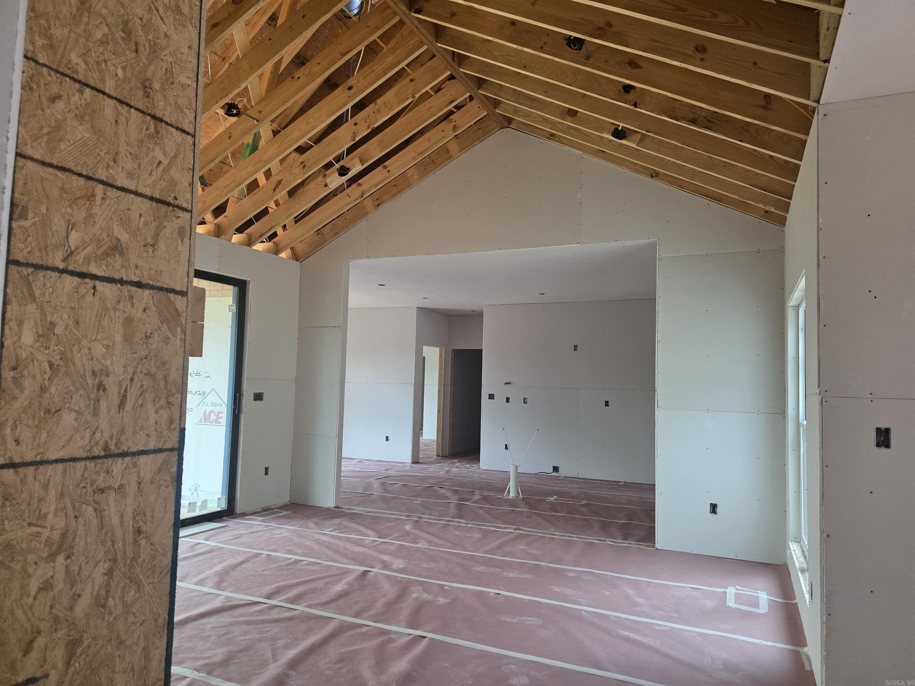 100 Scenic View Property Photo 5