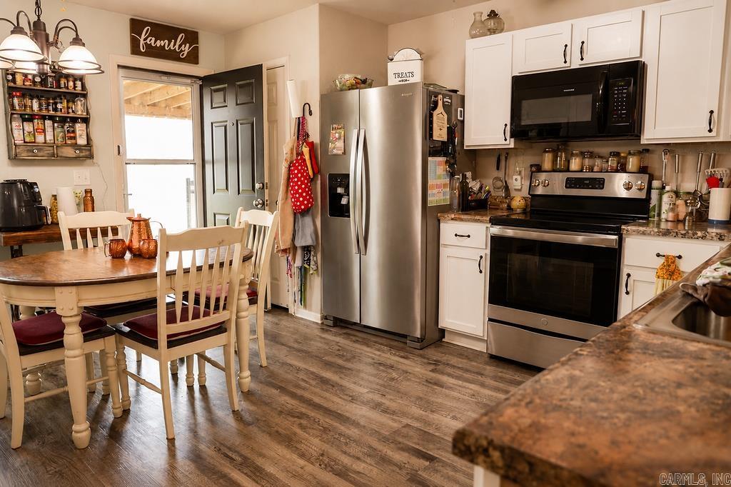 7 Summer Breeze Road Property Photo 4