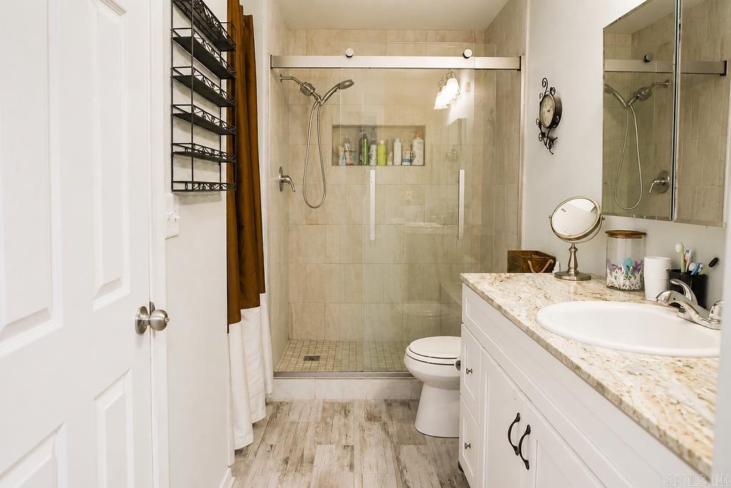 7 Summer Breeze Road Property Photo 5