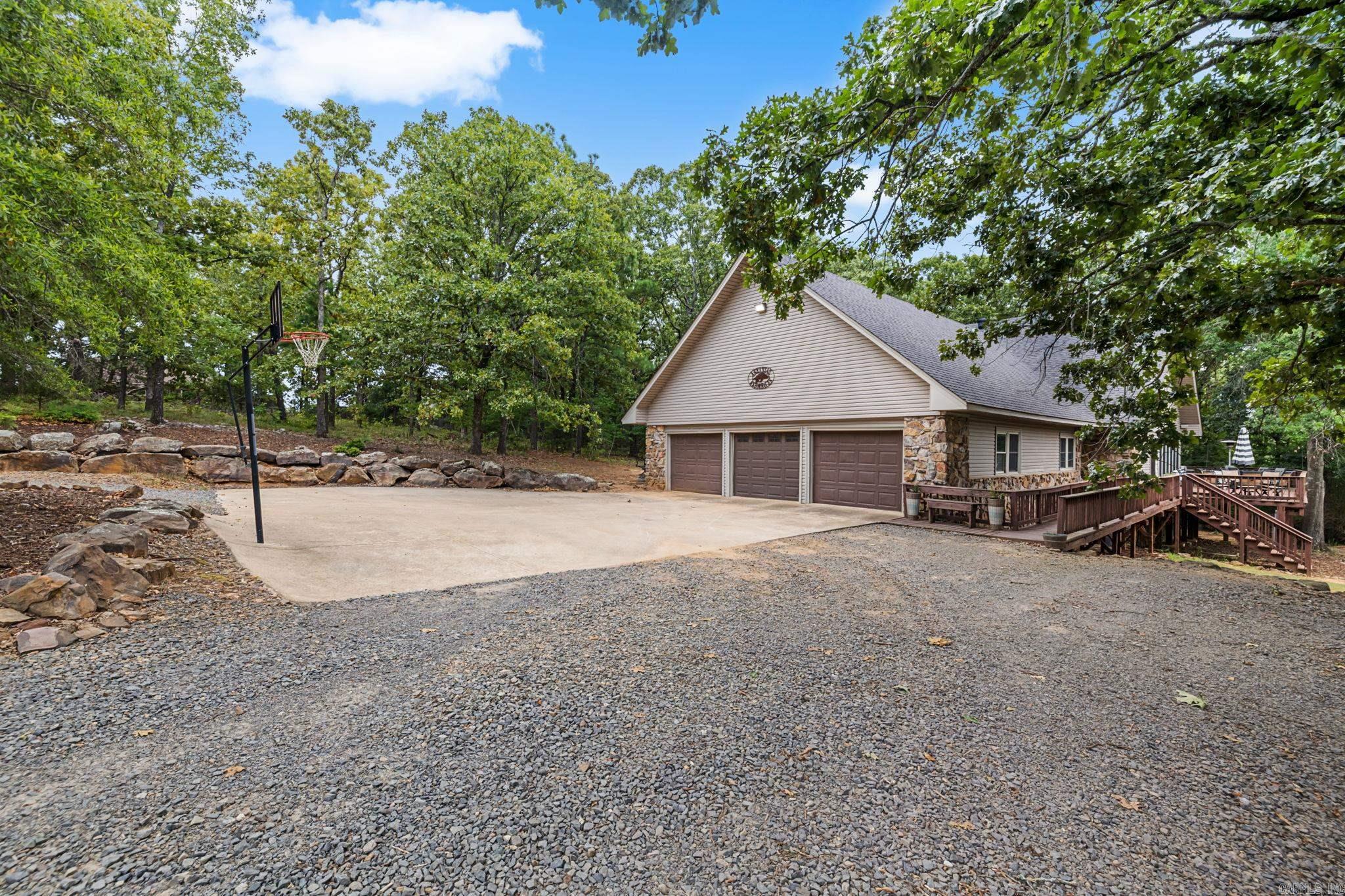 572 Memory Lane Property Photo 3