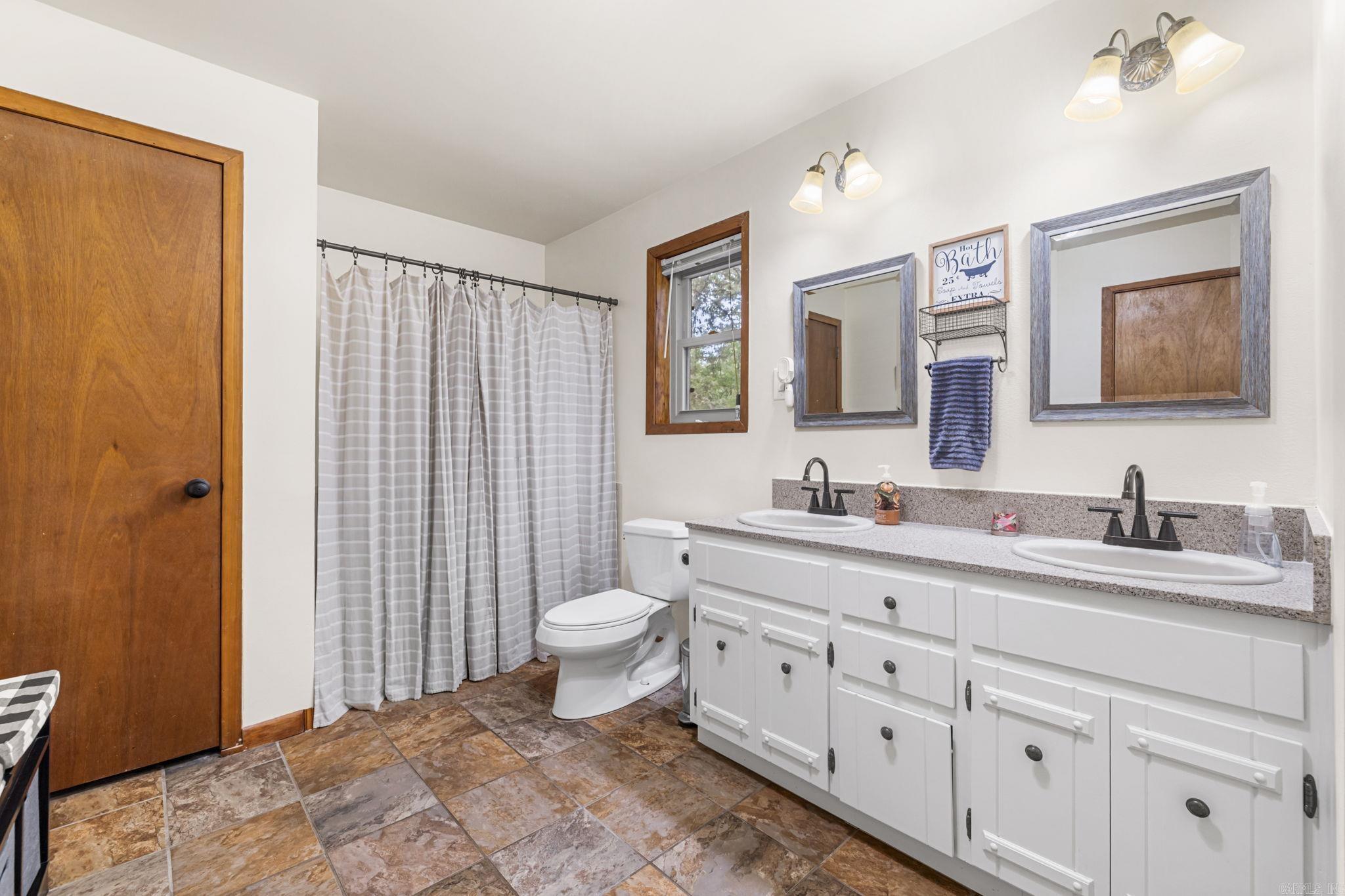 572 Memory Lane Property Photo 16