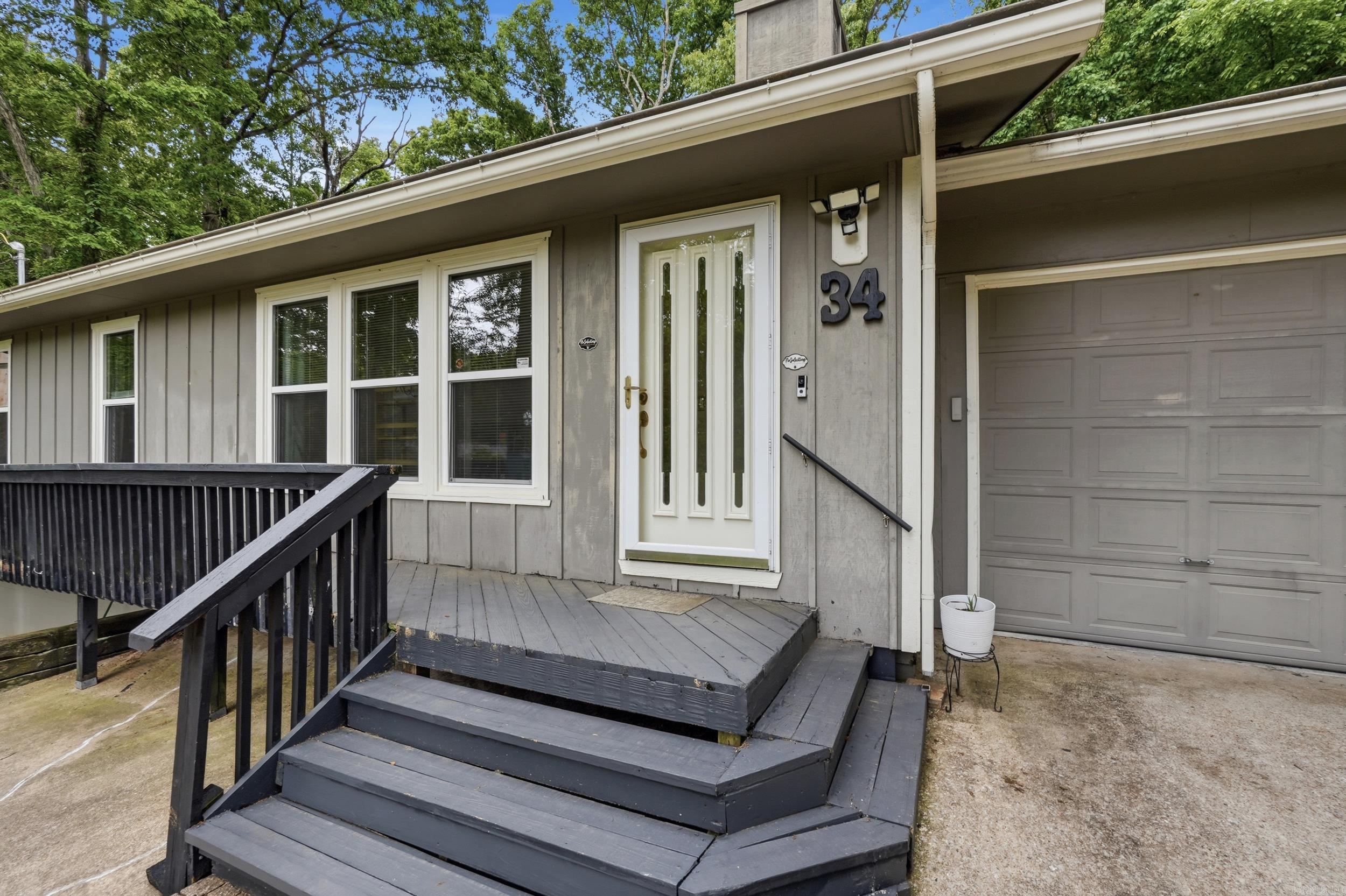 34 Wentworth Drive Property Photo 2