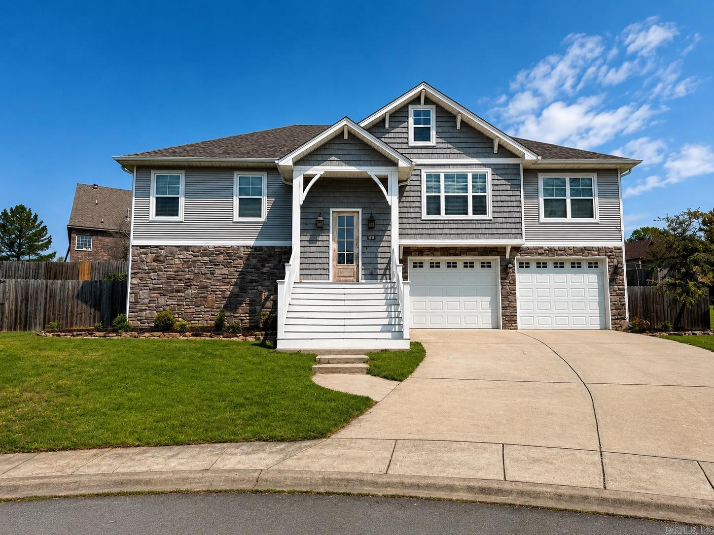 8313 Sapphire Dr Property Photo 1