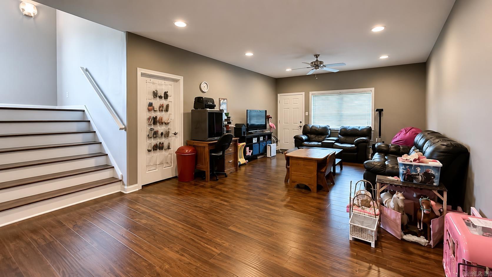 8313 Sapphire Dr Property Photo 24