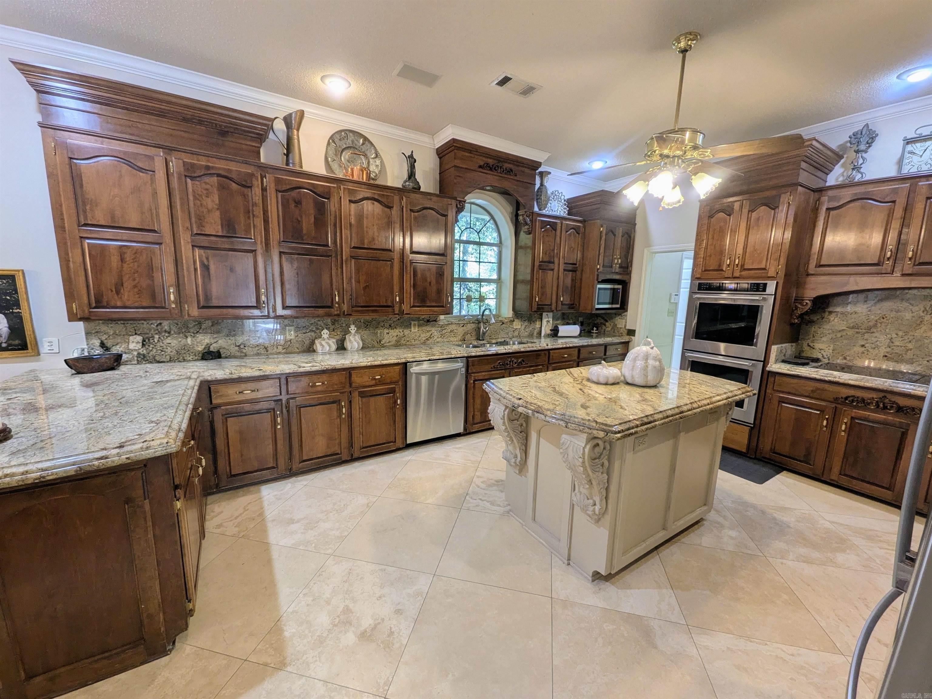 12 Chaffee Creek Property Photo 7