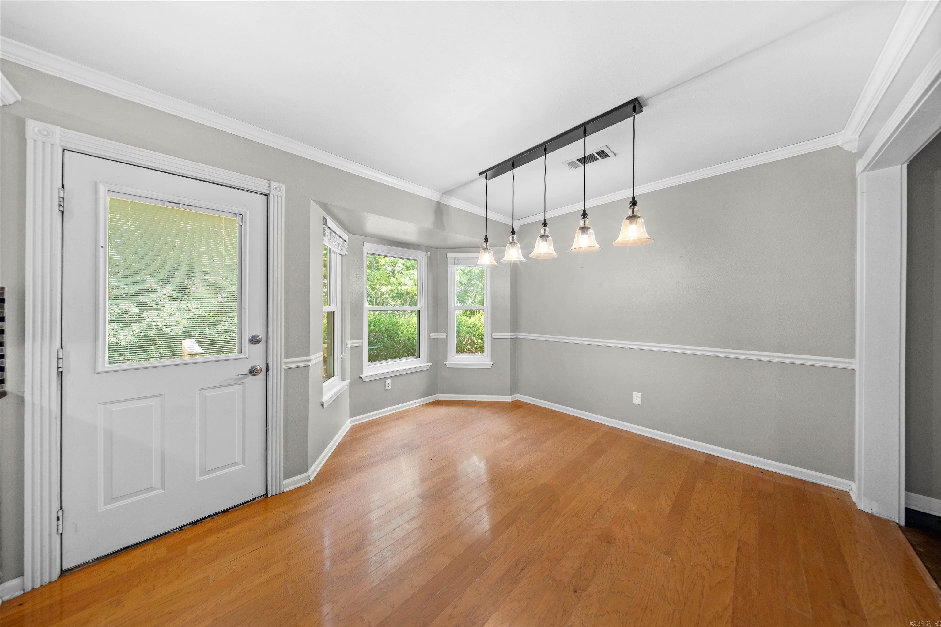 1718 Eagle Point Way Property Photo 3