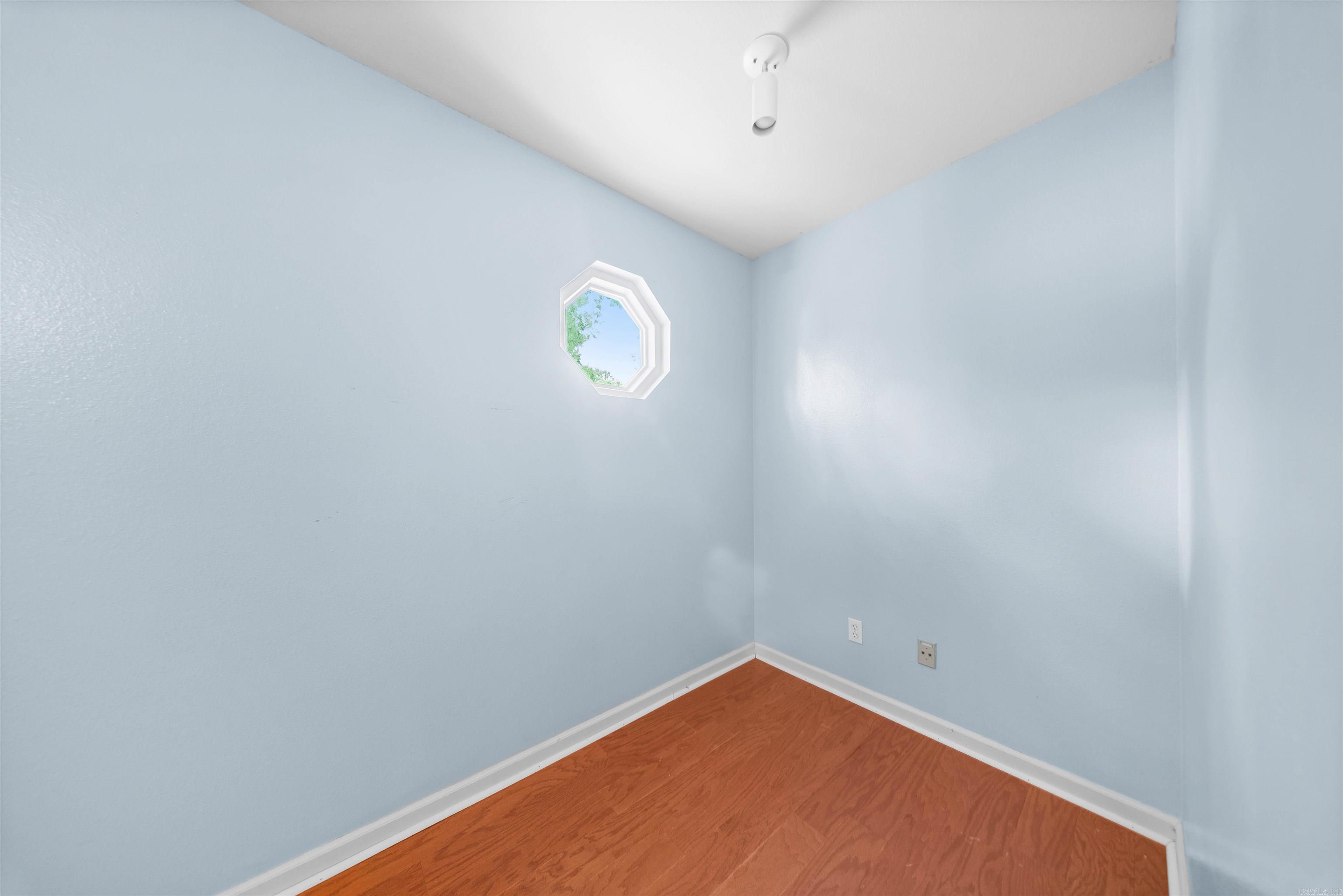 1718 Eagle Point Way Property Photo 24