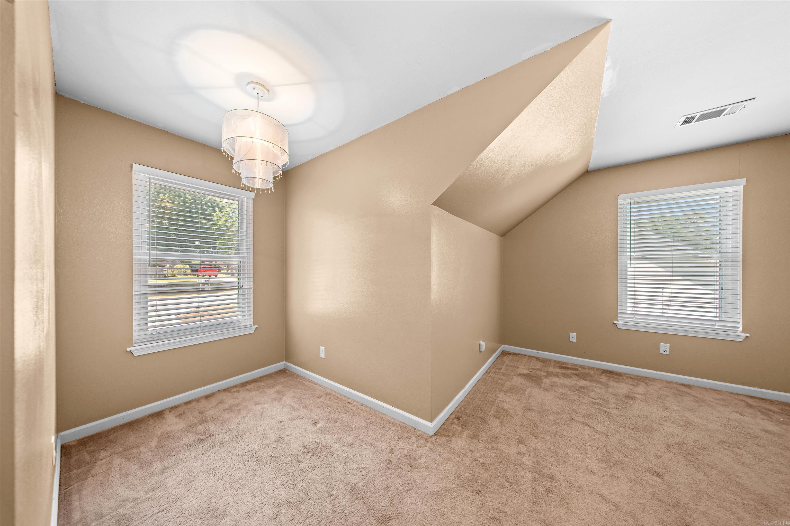 1718 Eagle Point Way Property Photo 27