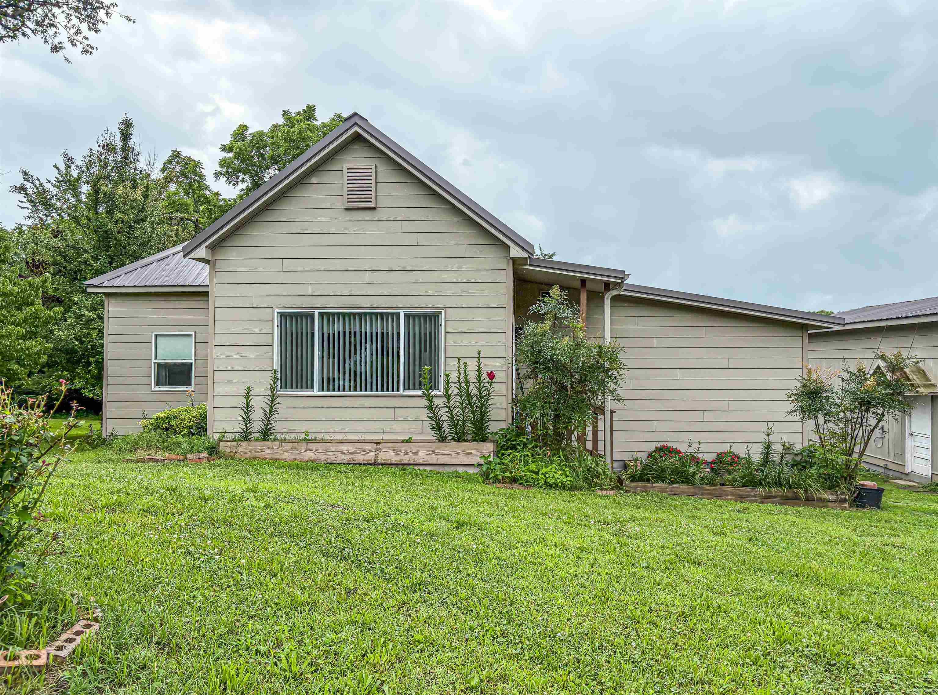 504 Mclean Avenue Property Photo 2