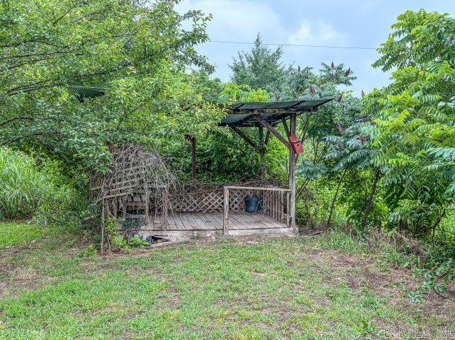 504 Mclean Avenue Property Photo 10