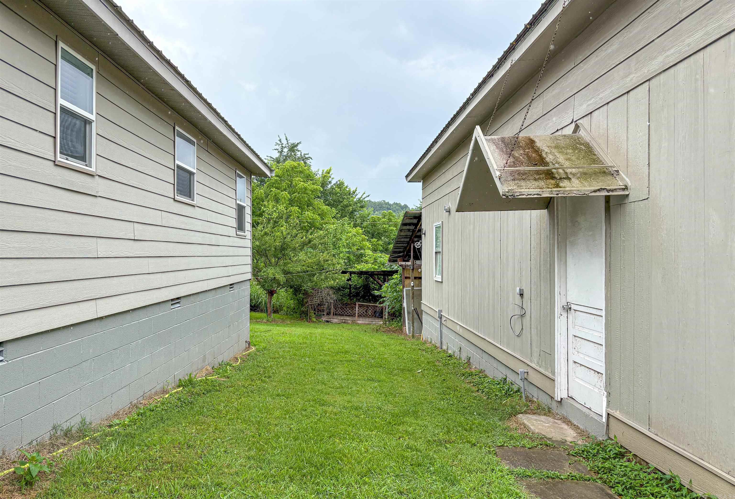 504 Mclean Avenue Property Photo 11