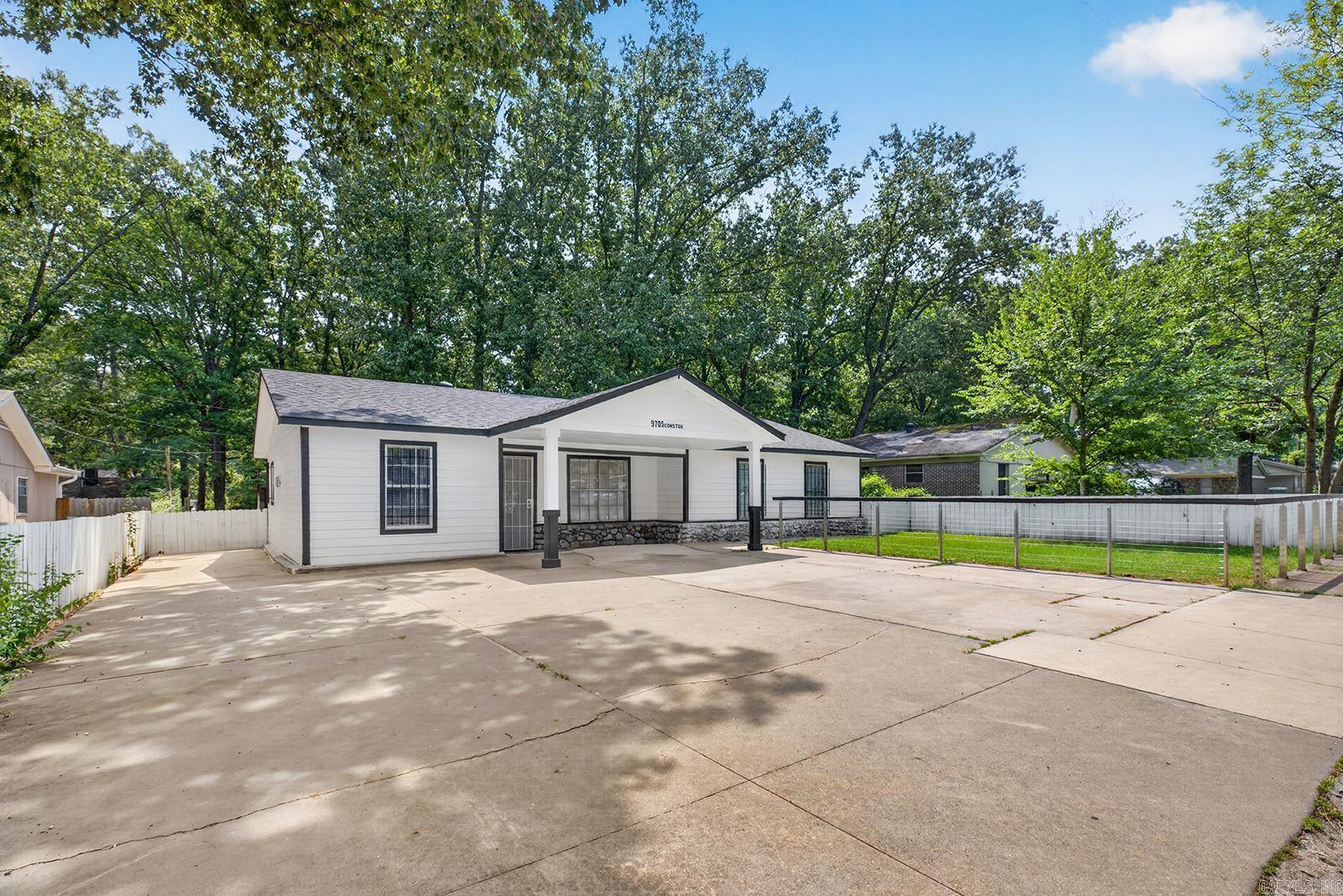9705 Comstock Road Property Photo 3