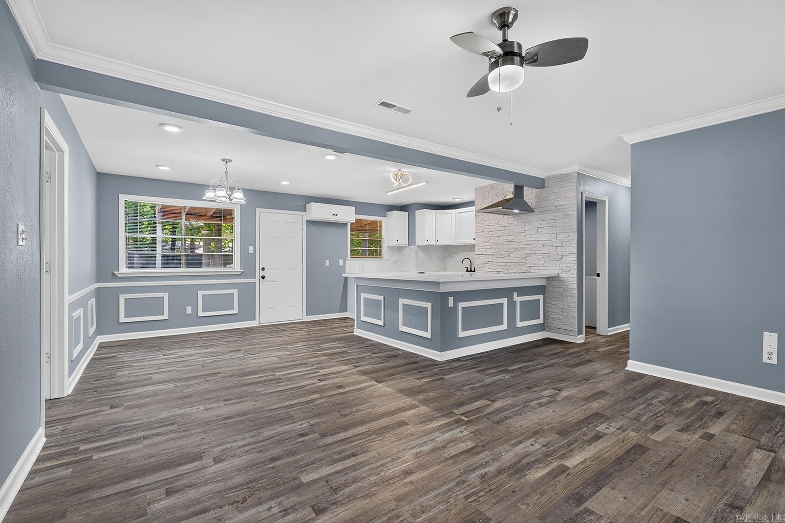 9705 Comstock Road Property Photo 4
