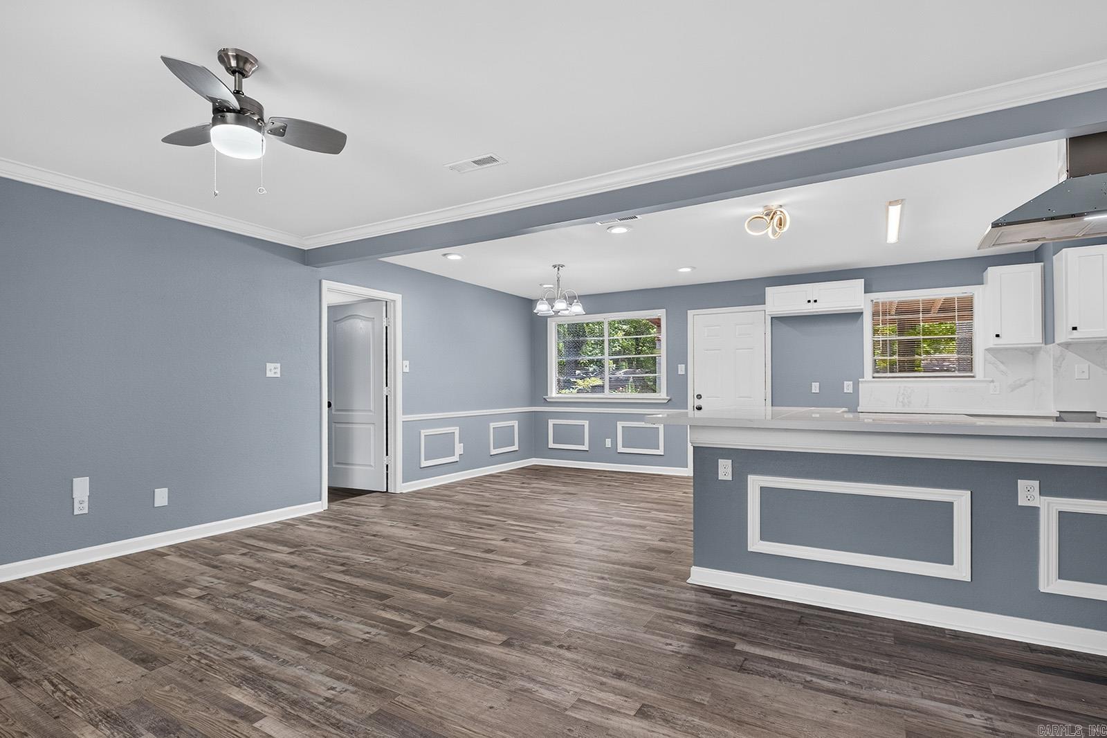 9705 Comstock Road Property Photo 6