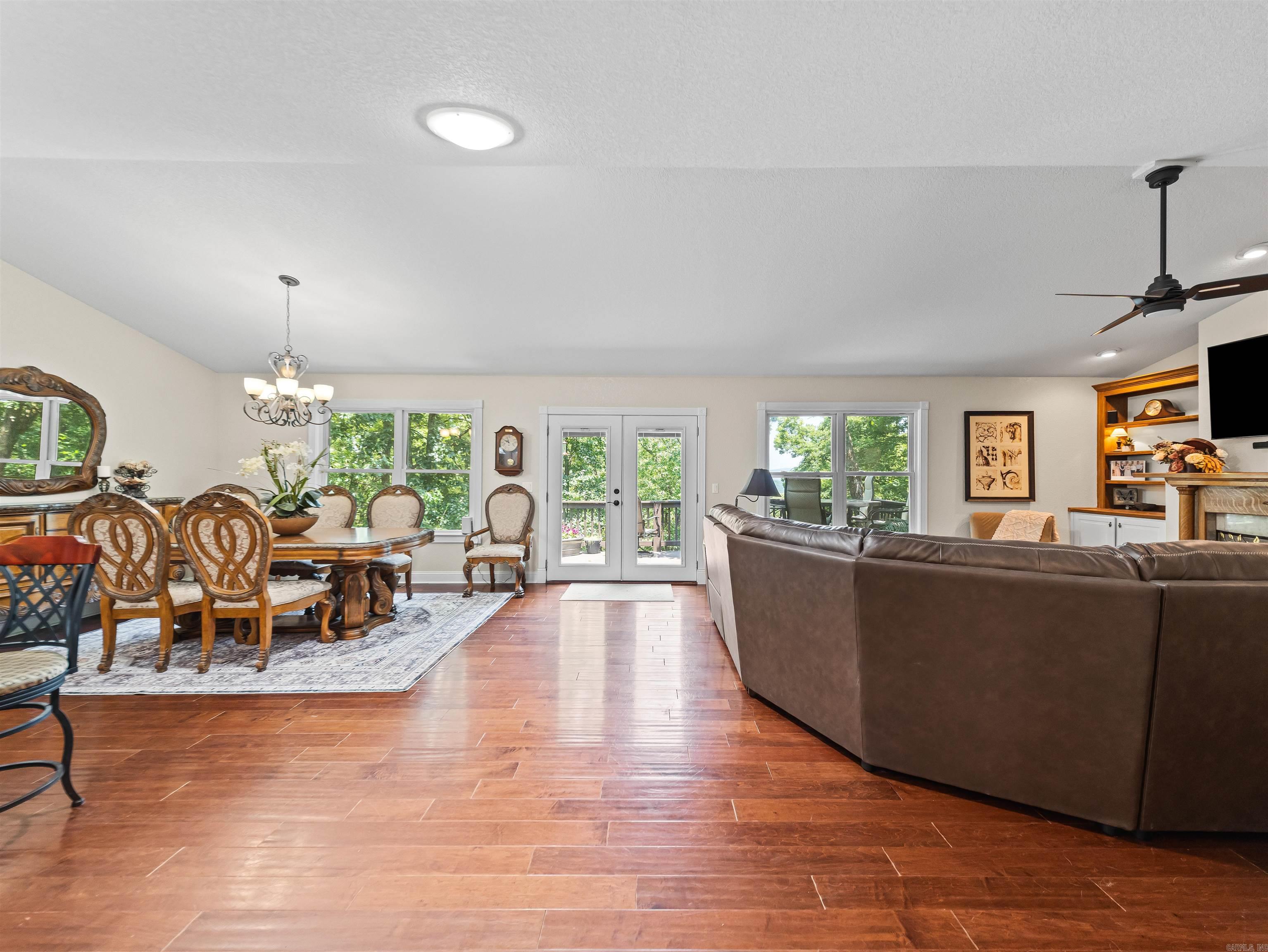 282 Asturias Drive Property Photo 8