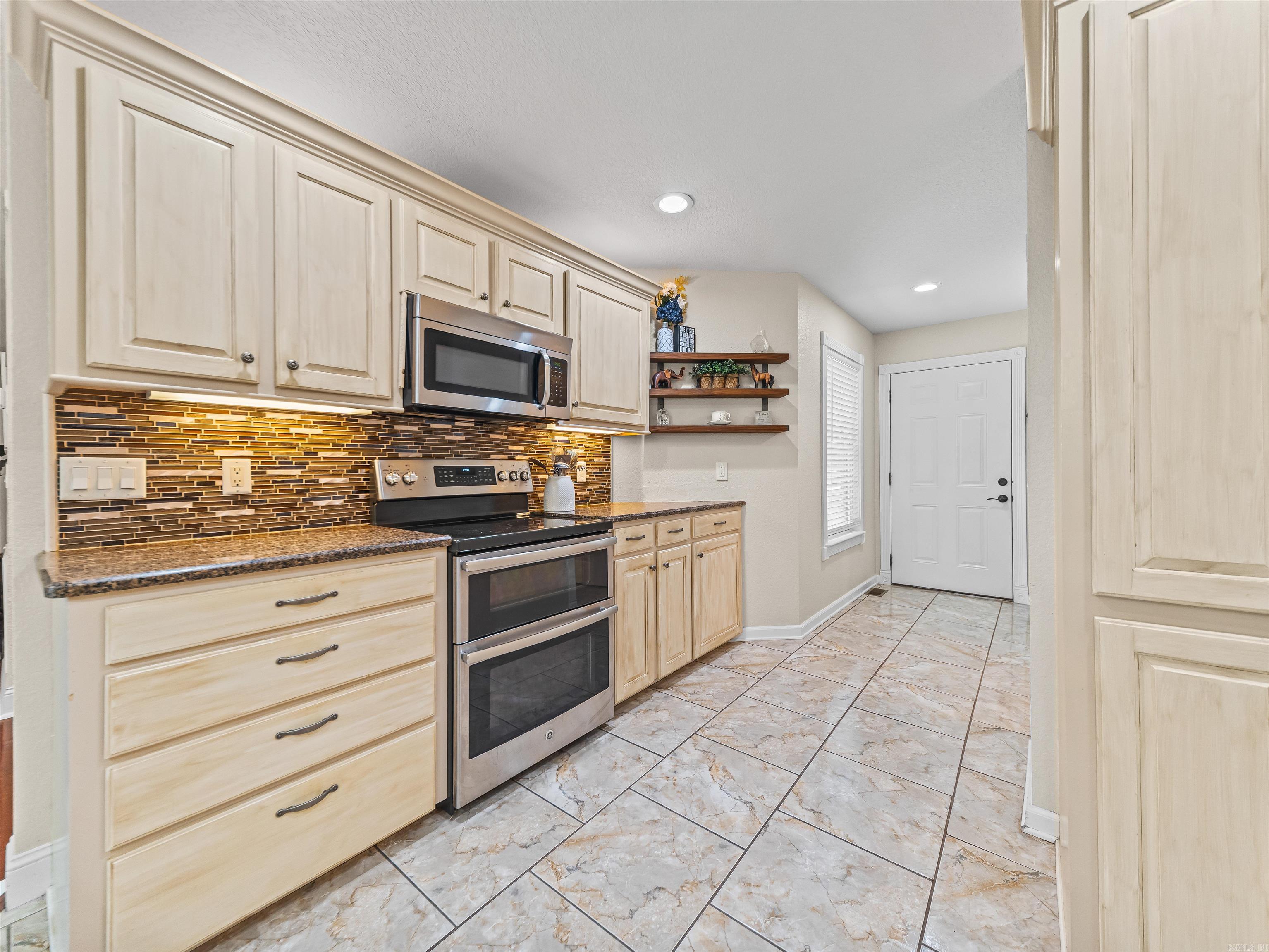 282 Asturias Drive Property Photo 13