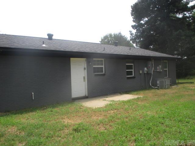 126 Lowery Ln Property Photo 2