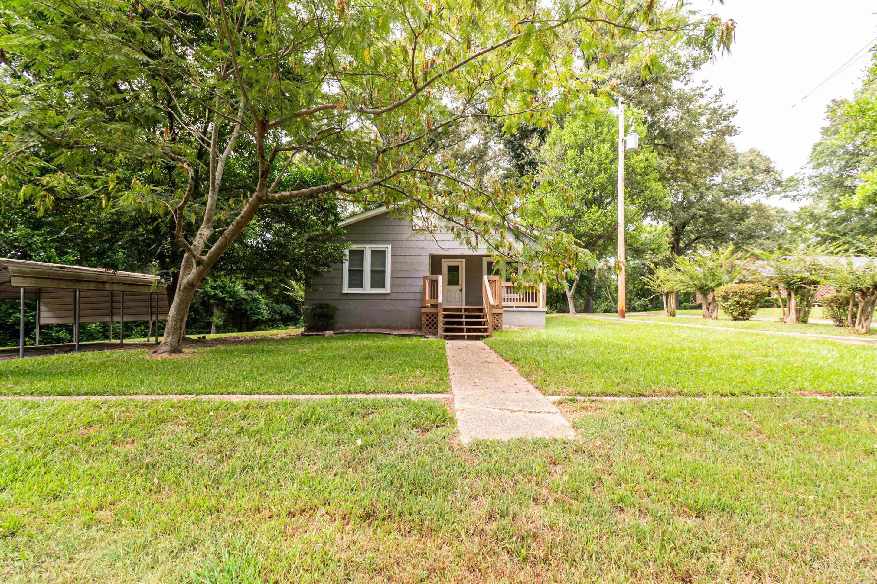 600 Sunset Rd Property Photo 3