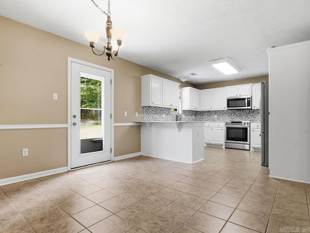 2910 Ward Drive Property Photo 7